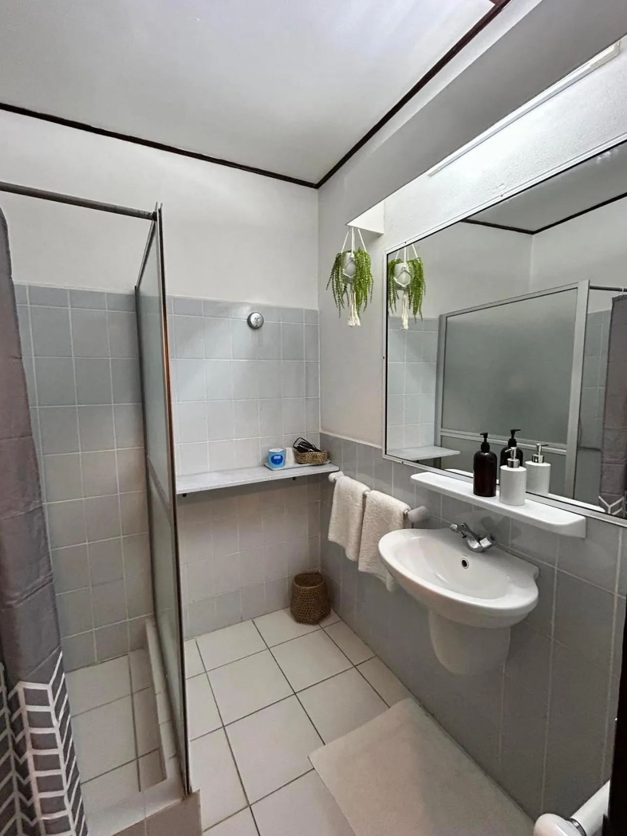 Shower in Hotel Santo Vanuatu