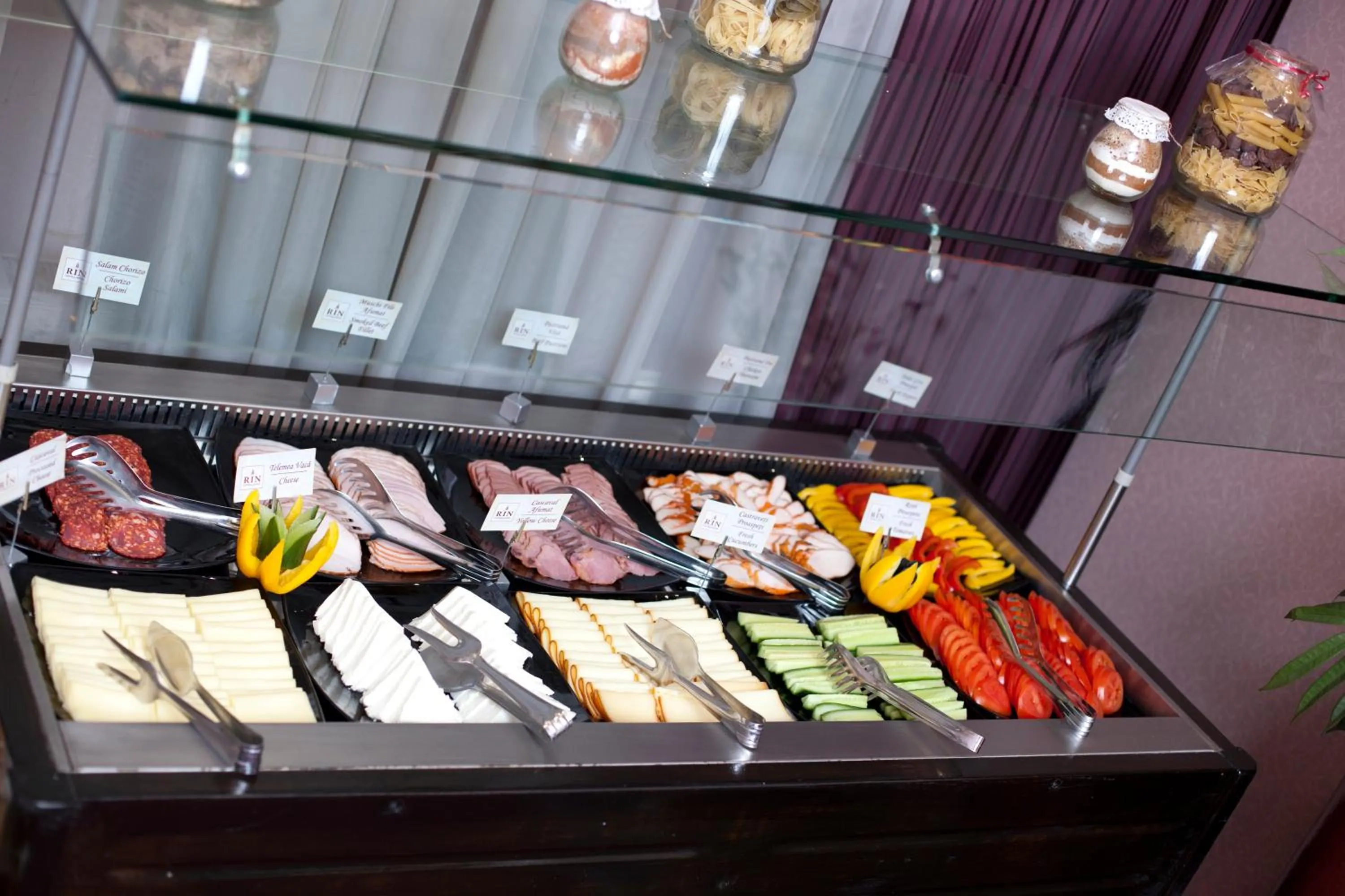 Food and drinks in RIN Central Hotel