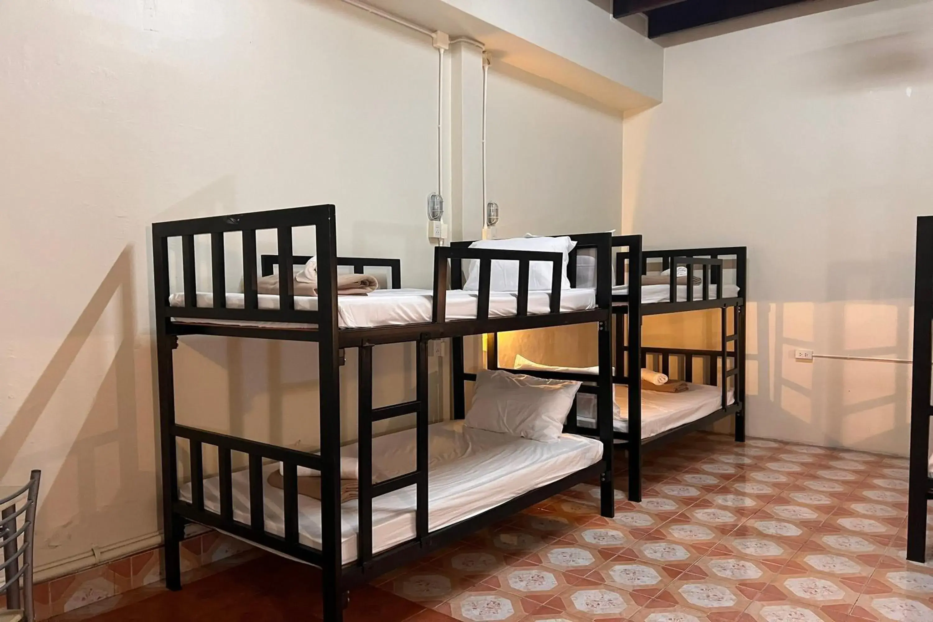 Family Room with Shared Bathroom in Phuket Old Town Hostel Family Room with Shared Bathroom in Phuket Old Town Hostel