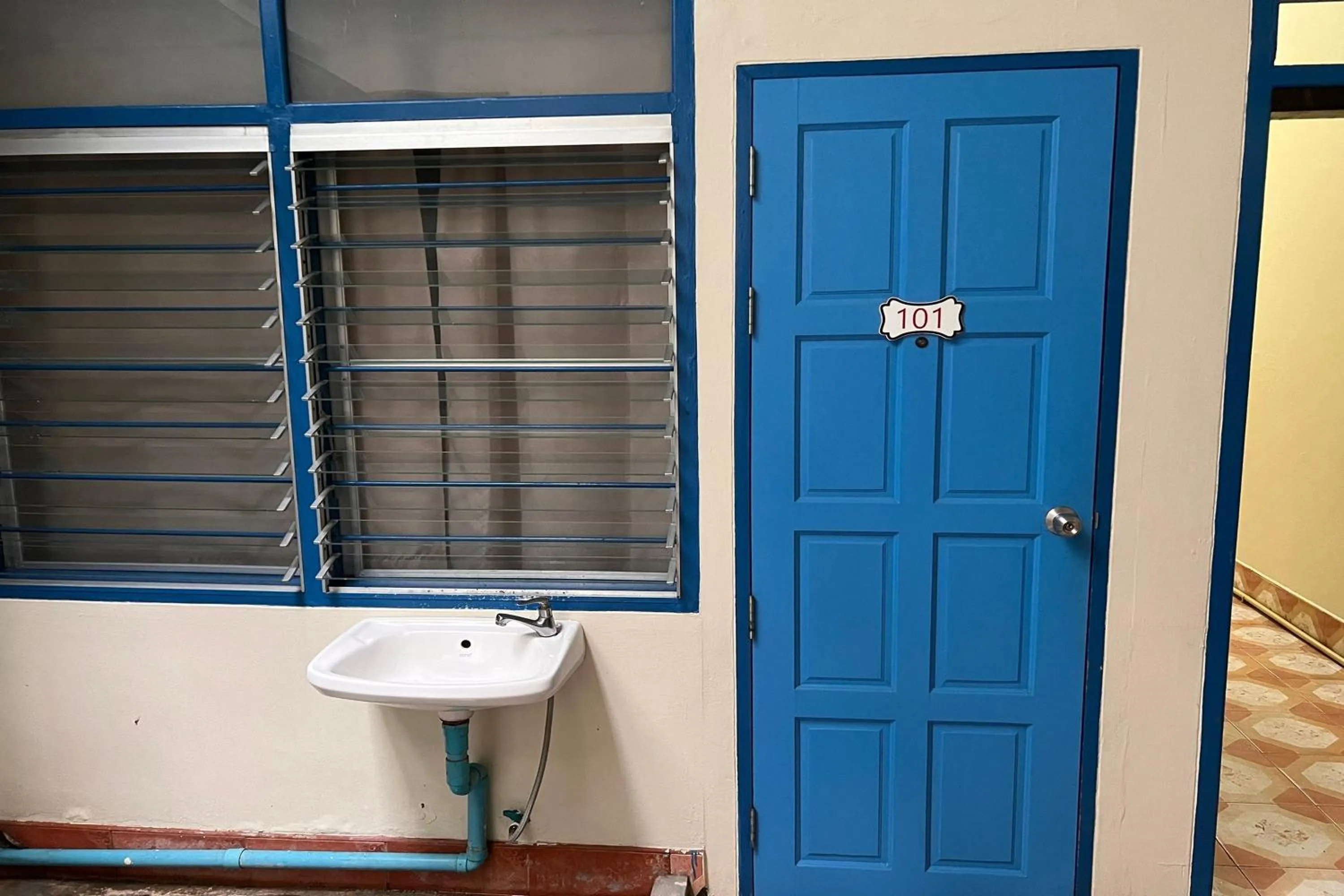 Bathroom in Phuket Old Town Hostel