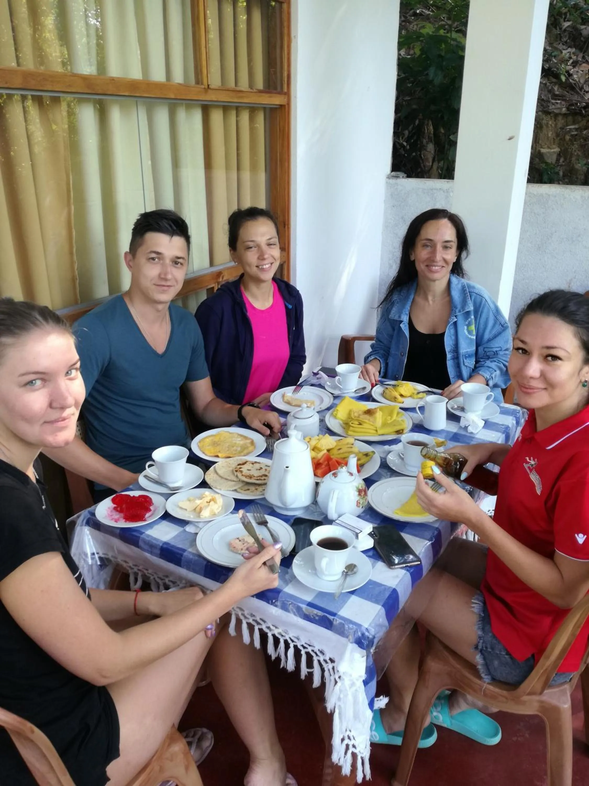 Restaurant/places to eat in Mars Wonderland View