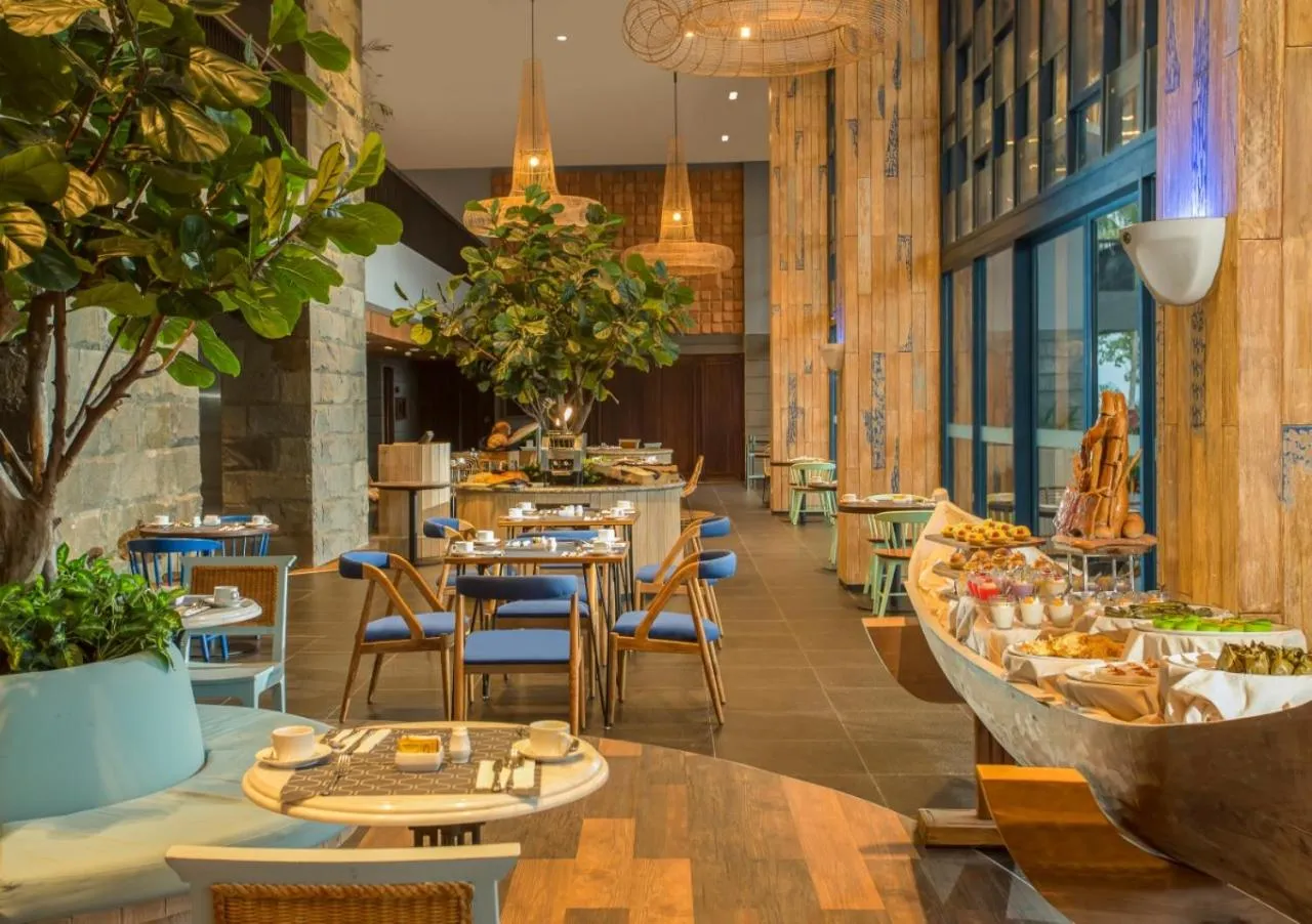 Restaurant/places to eat in Swiss-Belresort Belitung