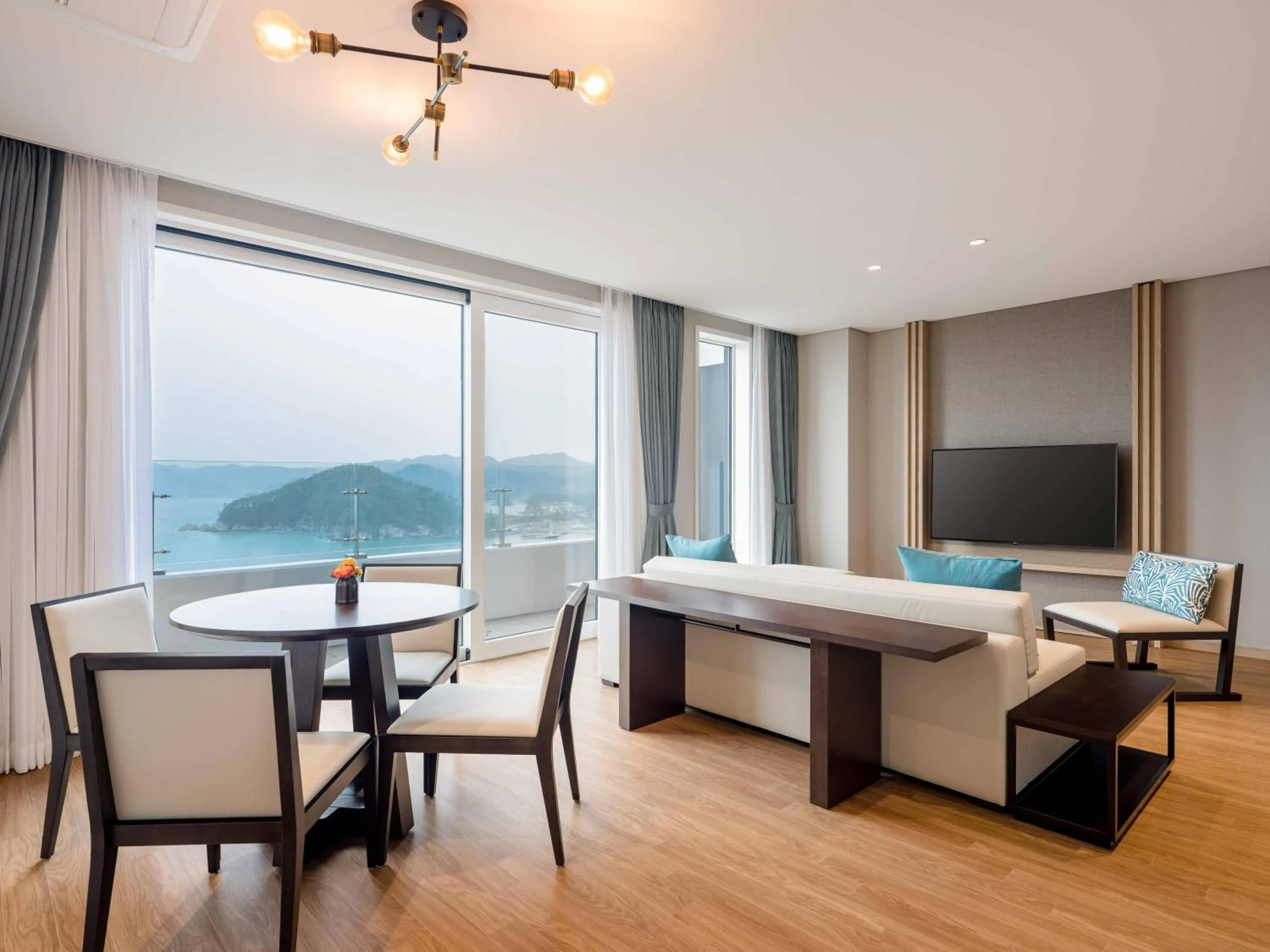Hanwha Resort Geoje Belvedere
