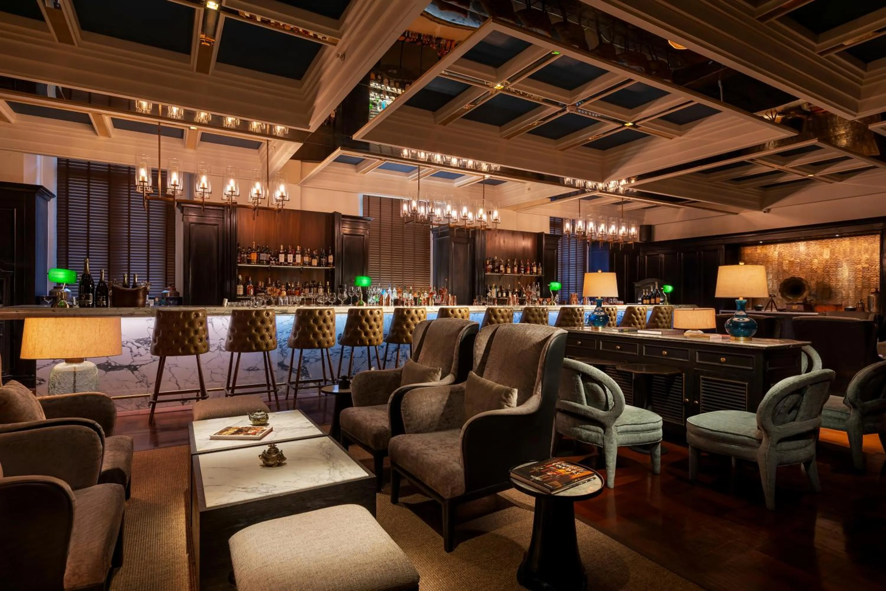 Lounge or bar in The ERAVATI Sule Grand Yangon