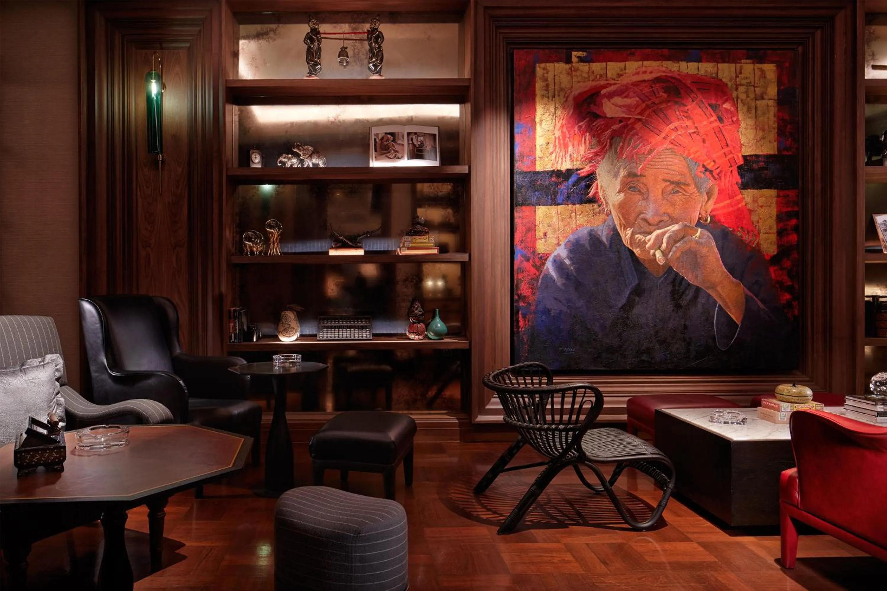 Lounge or bar in The ERAVATI Sule Grand Yangon