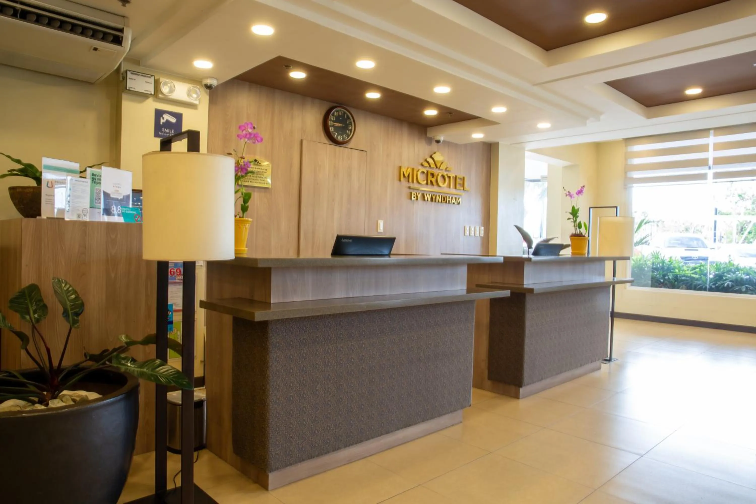 Lobby or reception in Microtel Inn & Suites by Wyndham San Fernando