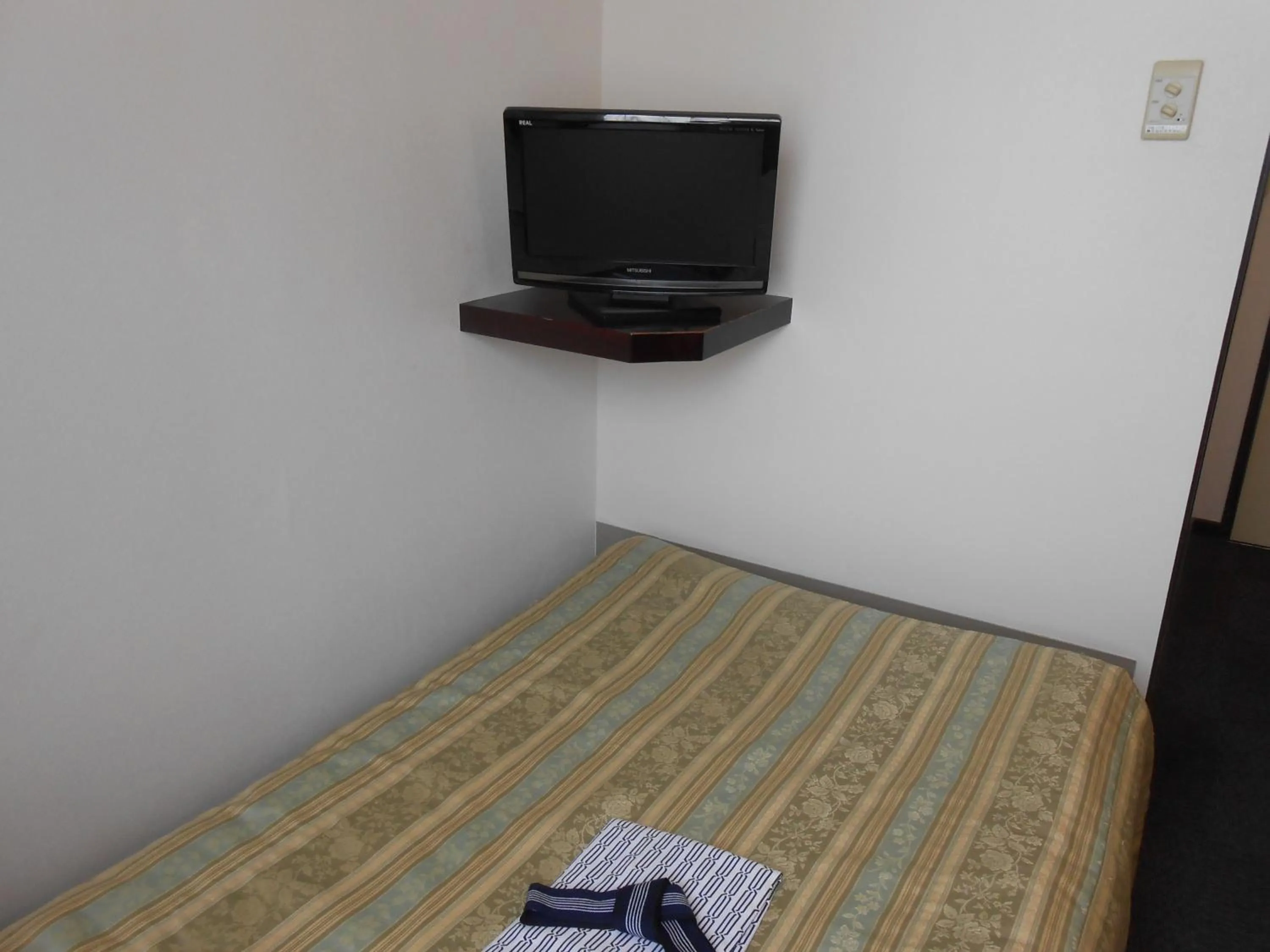 Bed in Niigata Terminal Hotel