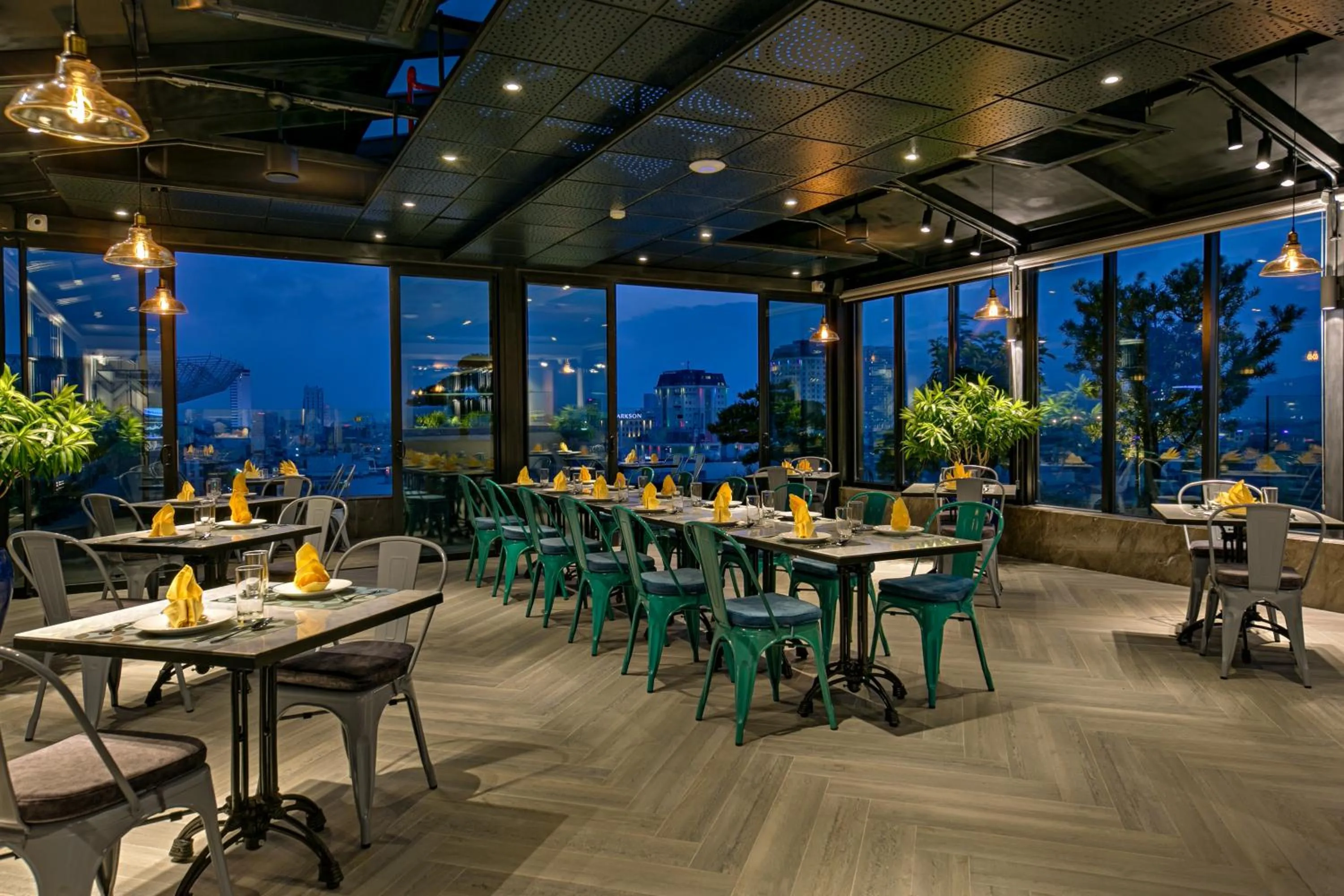 Restaurant/places to eat in AVORA Boutique Hotel