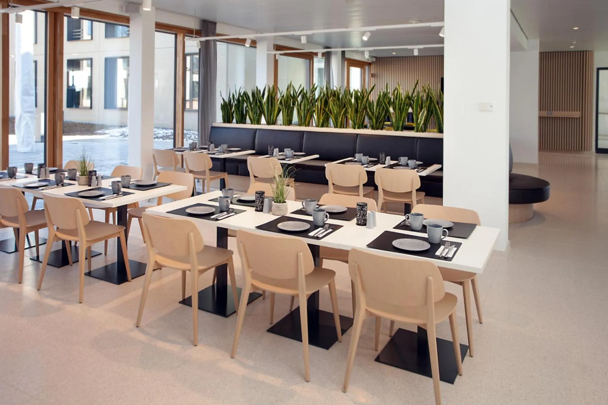 Restaurant/places to eat in DEKRA Congresshotel Wart