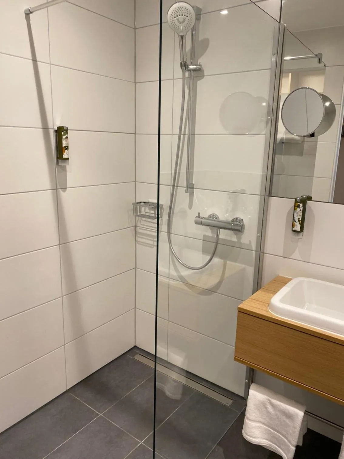 Shower in DEKRA Congresshotel Wart