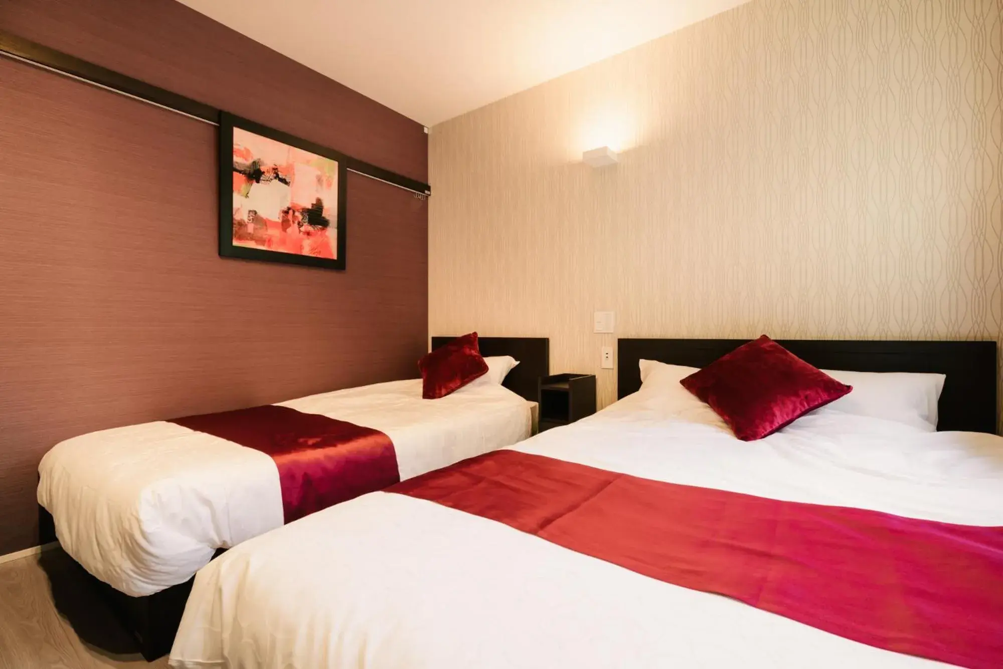 Classic Triple Room in GRAND BASE Hakata Haruyoshi Classic Triple Room in GRAND BASE Hakata Haruyoshi