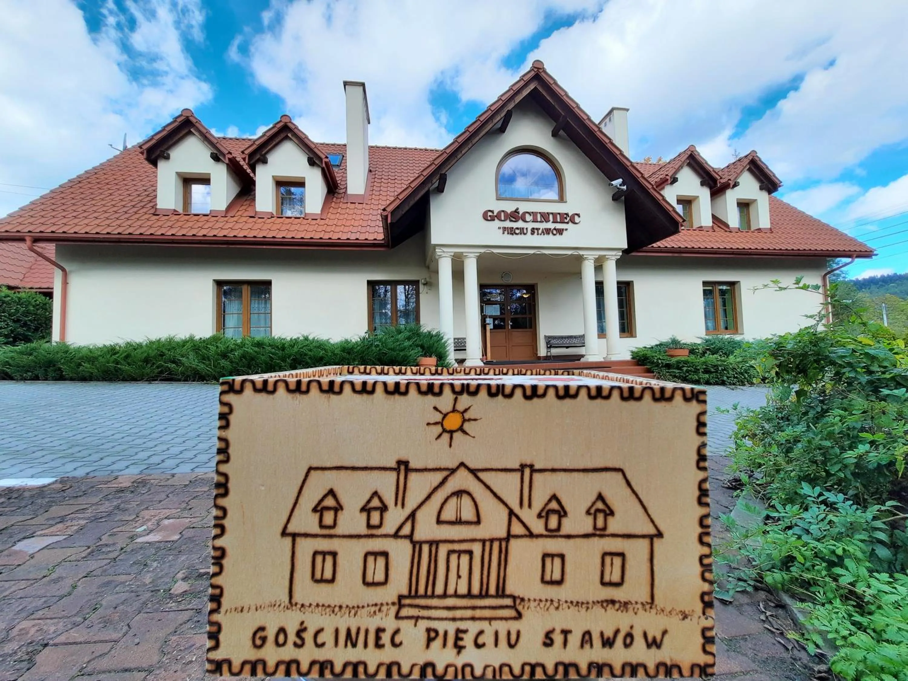 Property building in Gościniec Pięciu Stawów