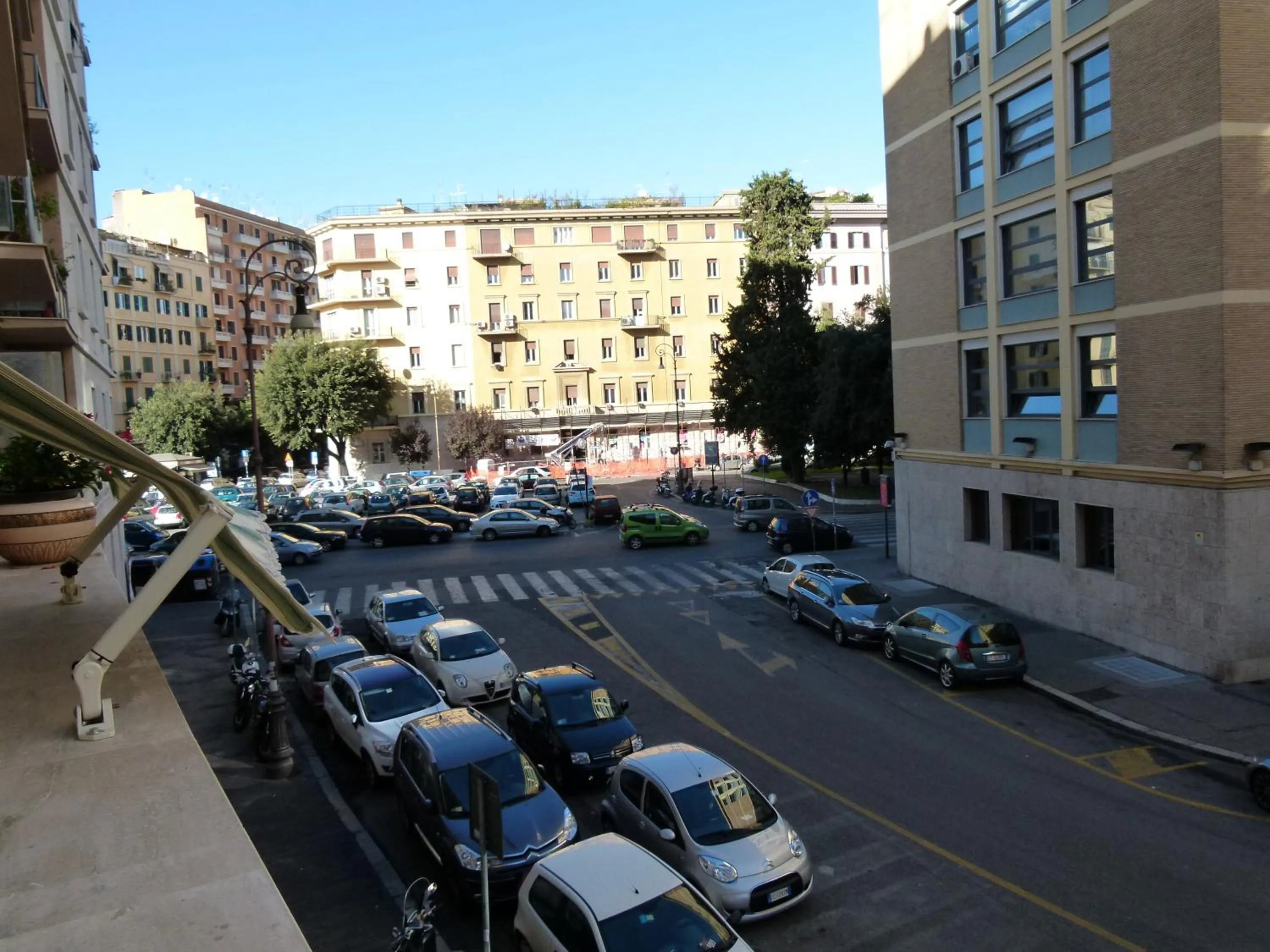 City view in Amica Roma Guest House