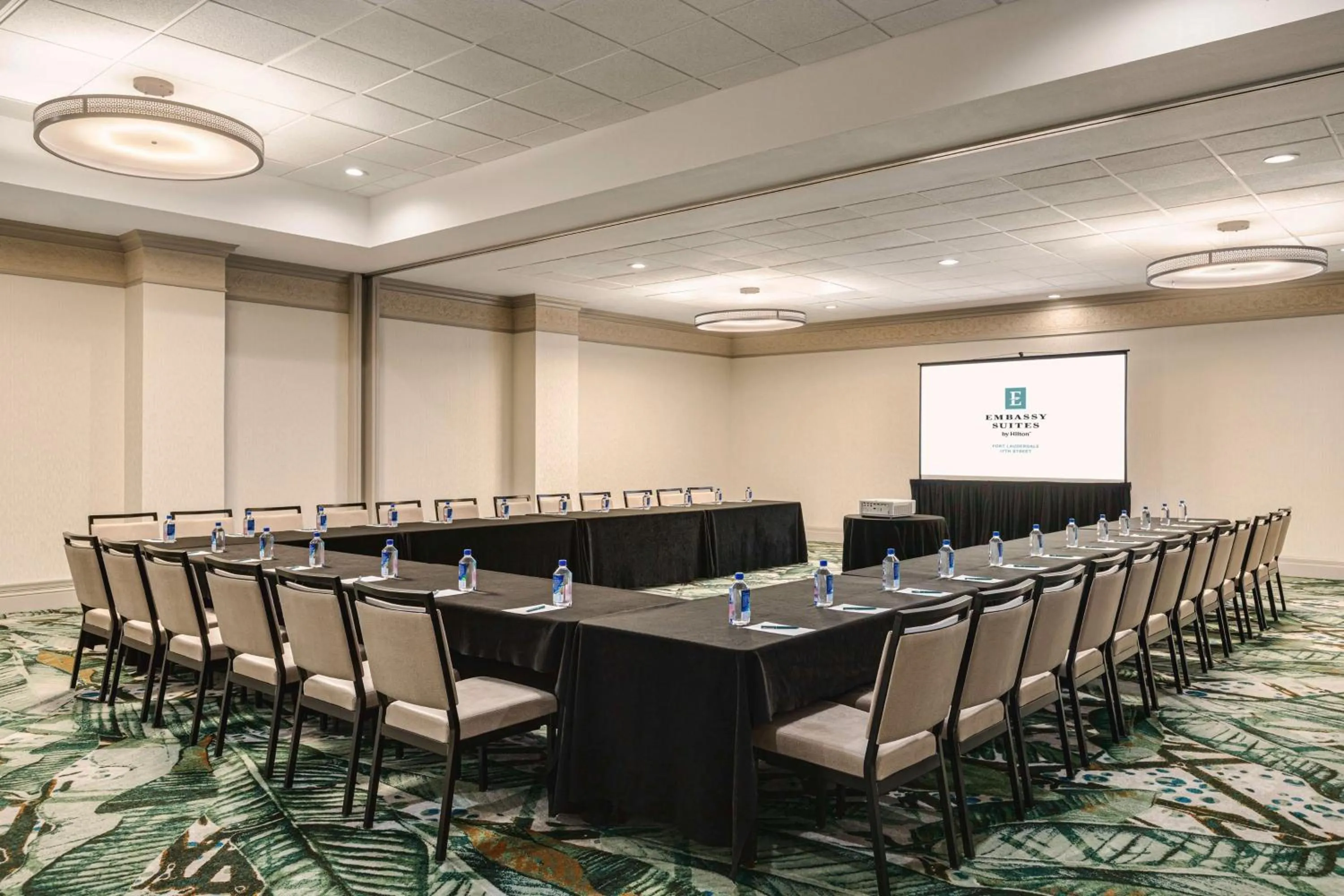 Meeting/conference room in Embassy Suites by Hilton Fort Lauderdale 17th Street