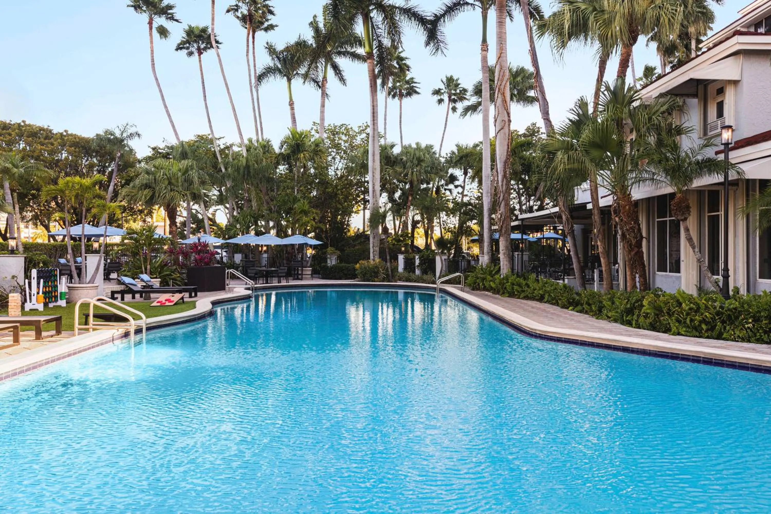 Pool view in Embassy Suites by Hilton Fort Lauderdale 17th Street