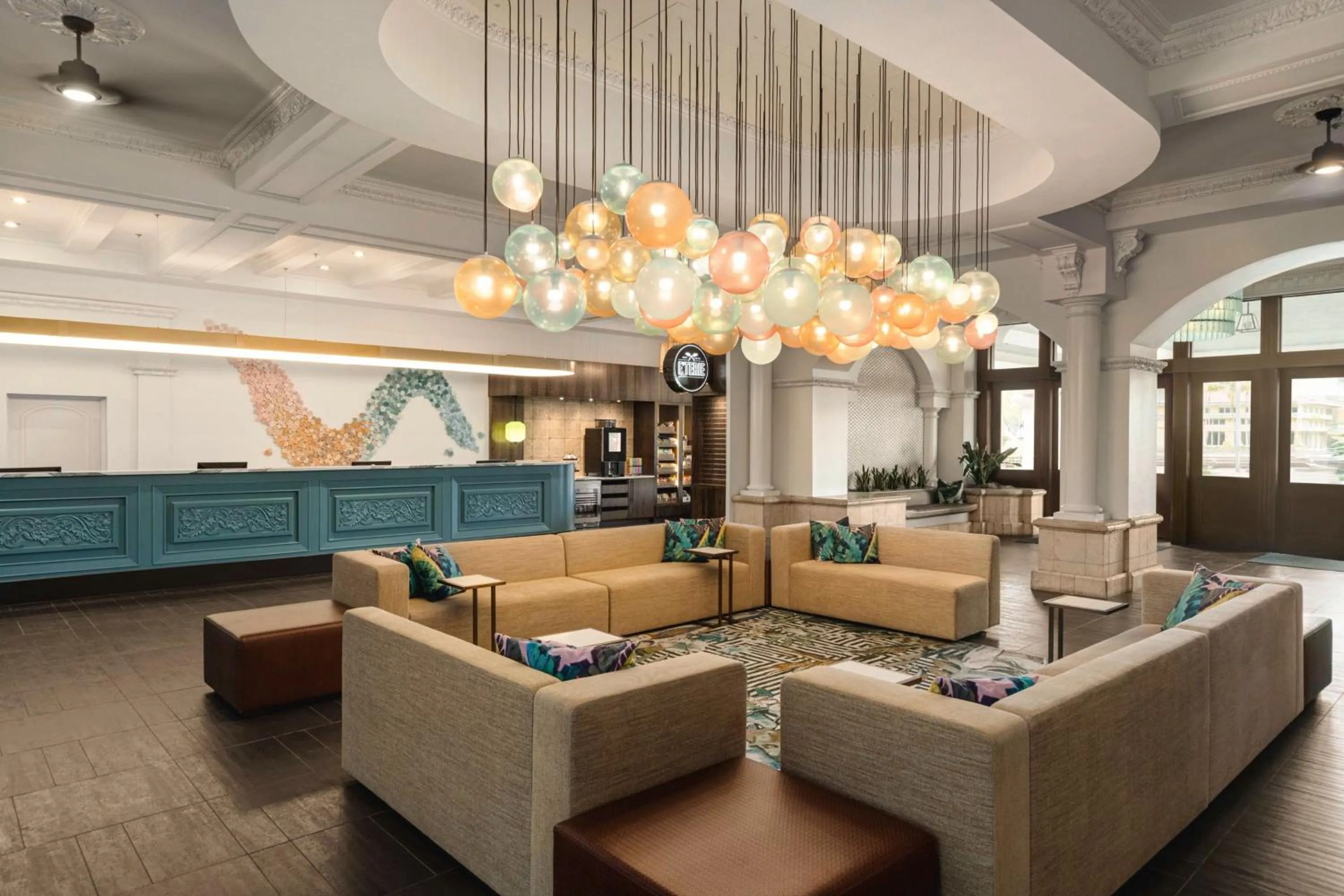 Lobby or reception in Embassy Suites by Hilton Fort Lauderdale 17th Street