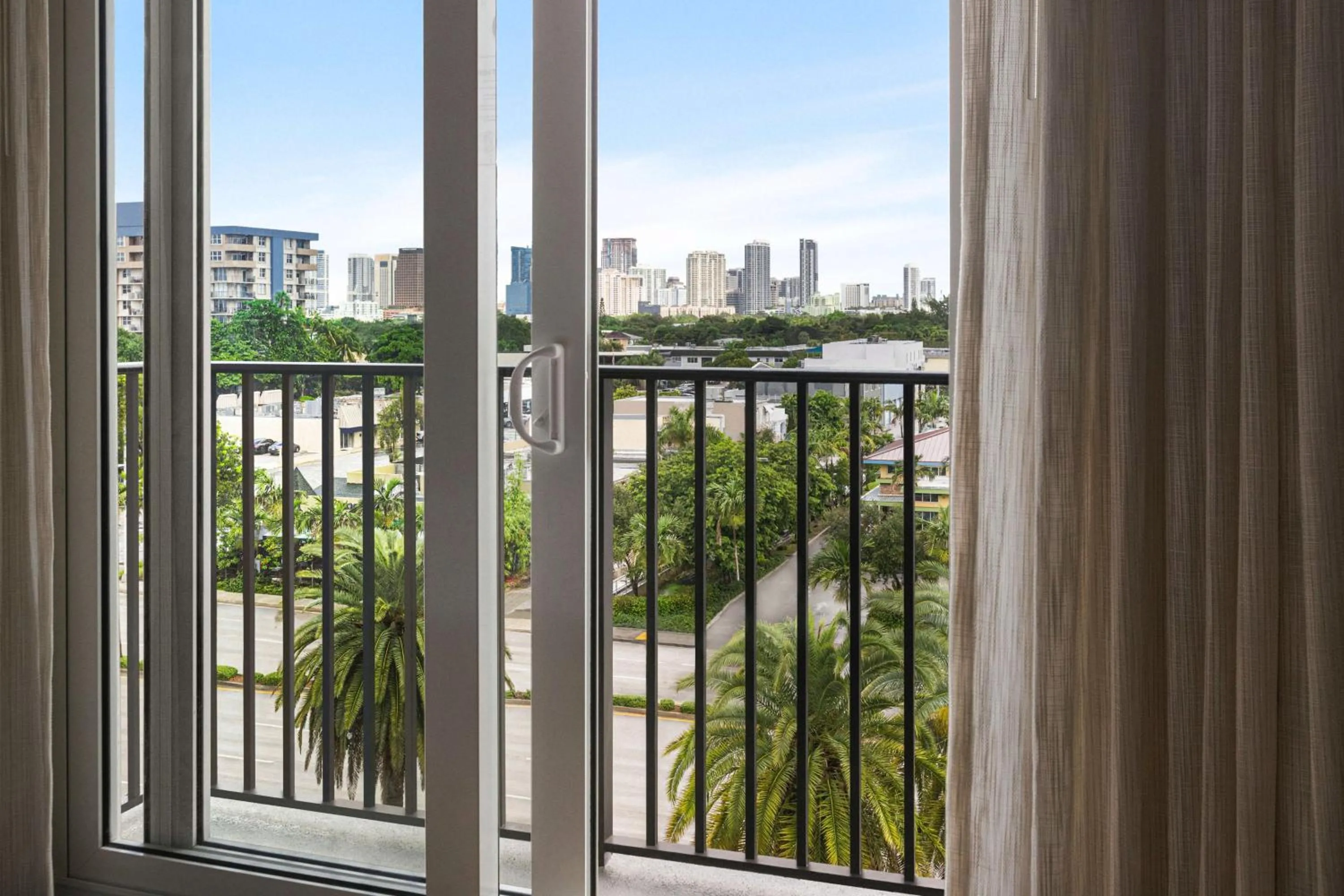 Photo of the whole room in Embassy Suites by Hilton Fort Lauderdale 17th Street