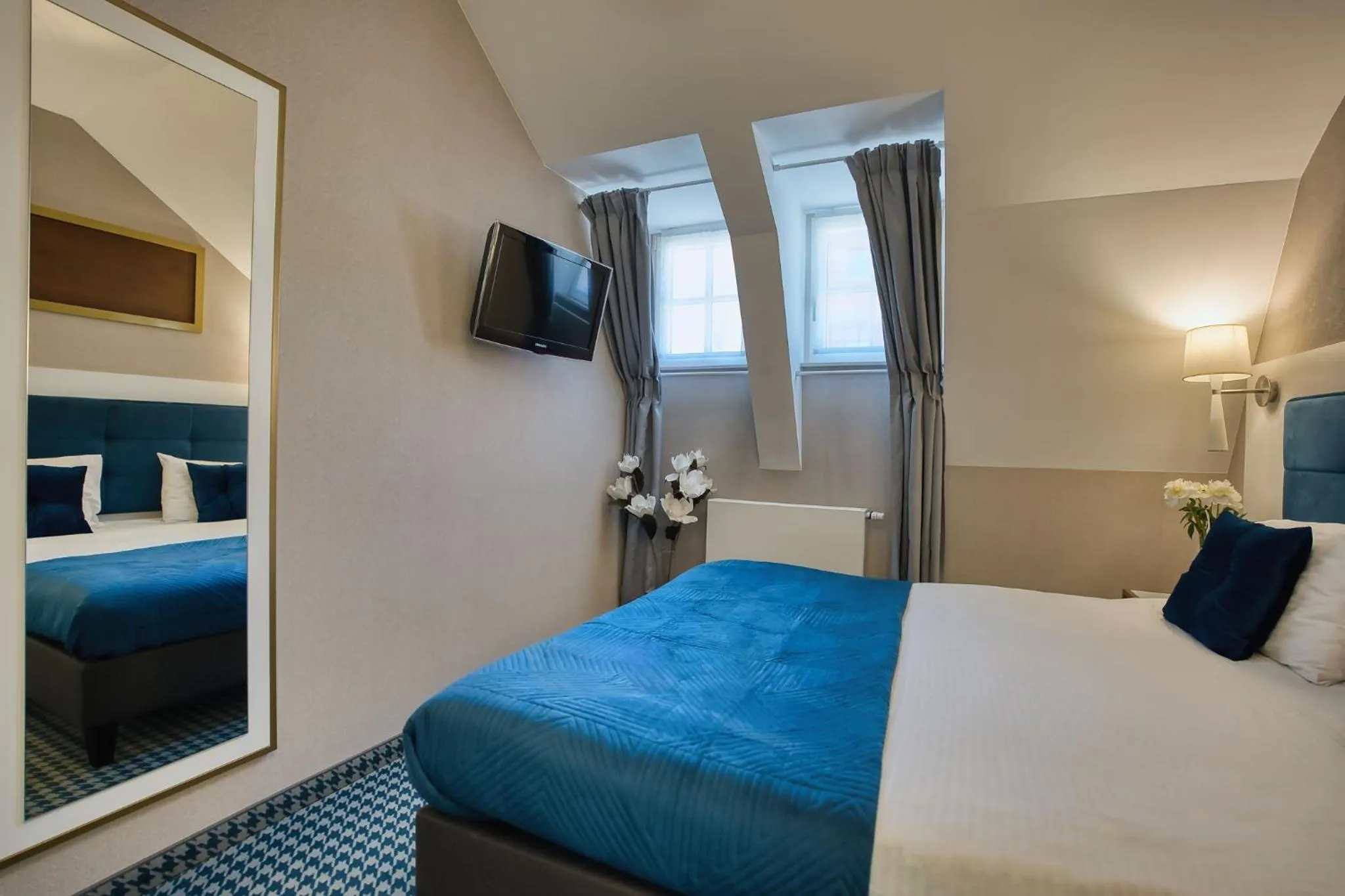 Photo of the whole room, Bed in Hotel Villa Art Novis City Center