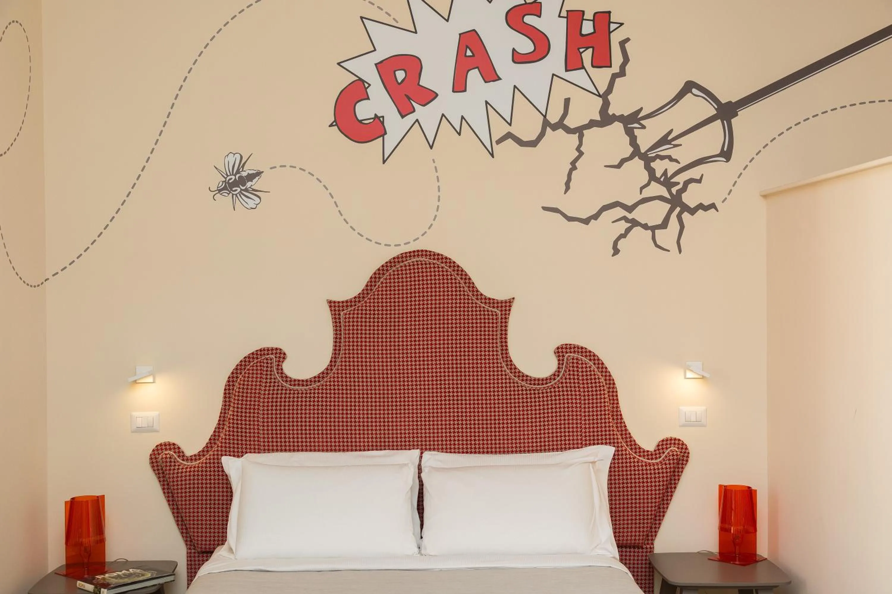 Bed in Tritone 125 Suite