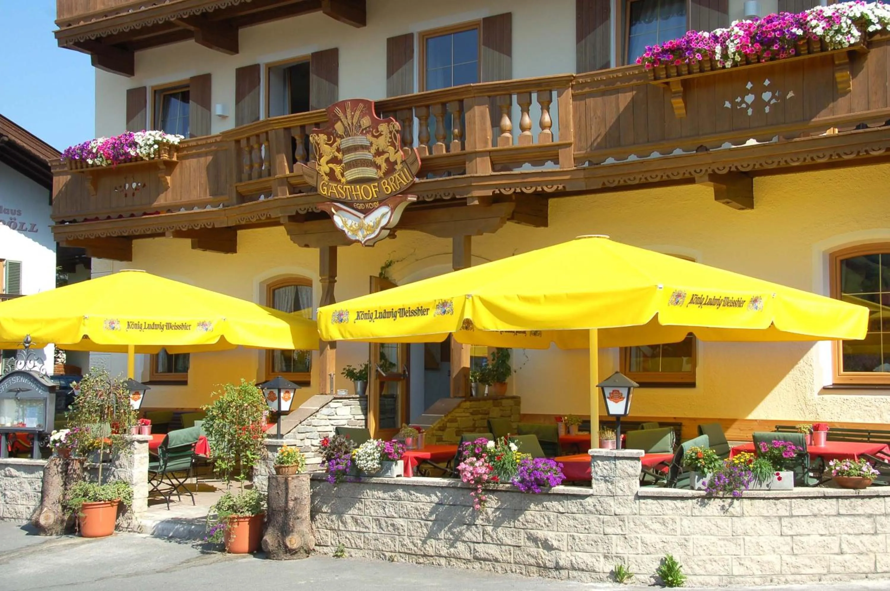 Facade/entrance in Hotel Bräuwirt