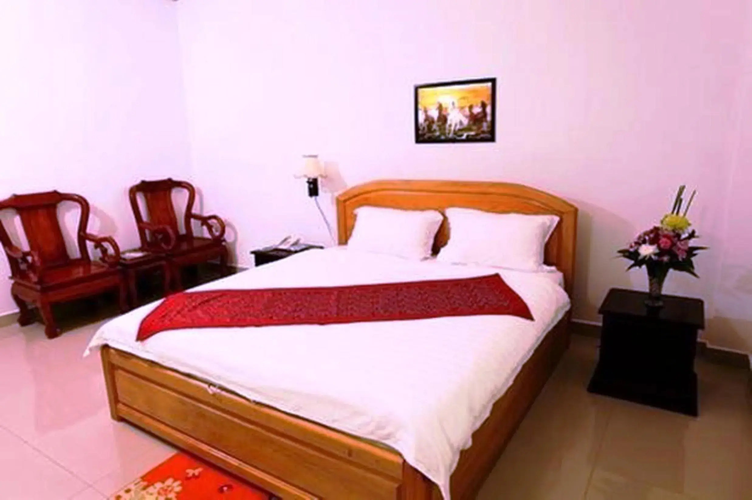 Deluxe Double Room with Bath in Douangpraseuth Hotel Deluxe Double Room with Bath in Douangpraseuth Hotel