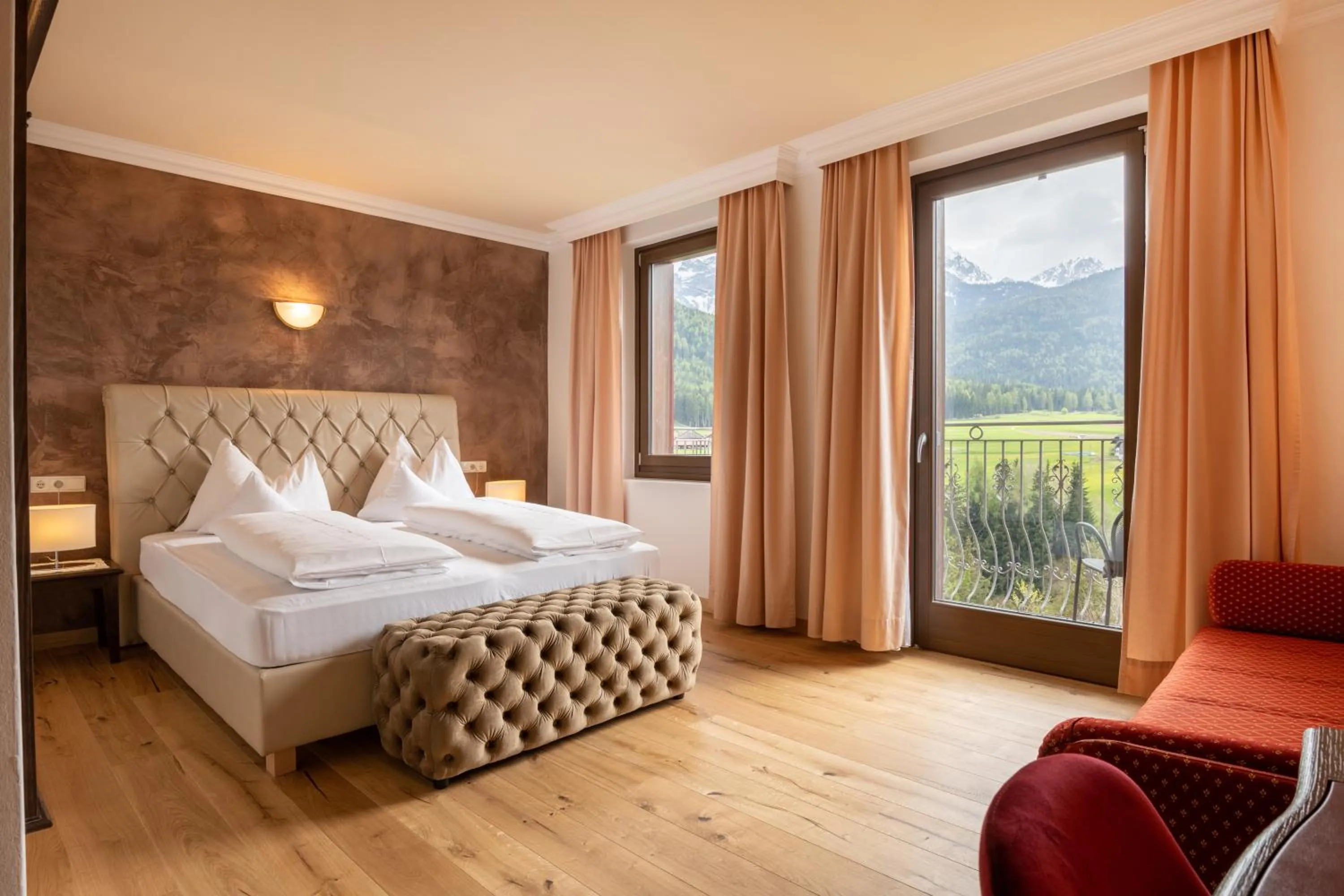 Photo of the whole room, Bed in Historic Hotel Alte Goste