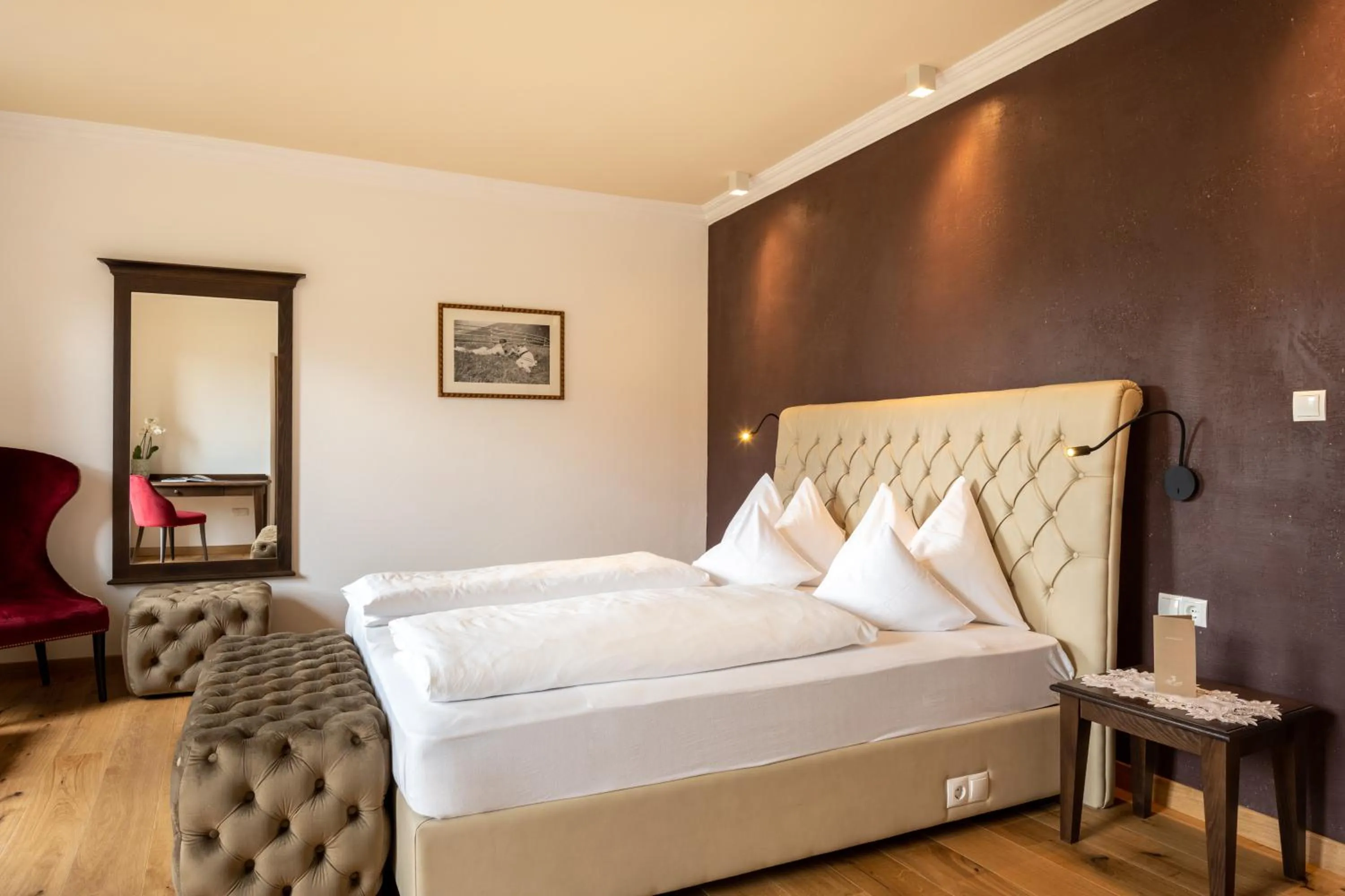 Photo of the whole room, Bed in Historic Hotel Alte Goste