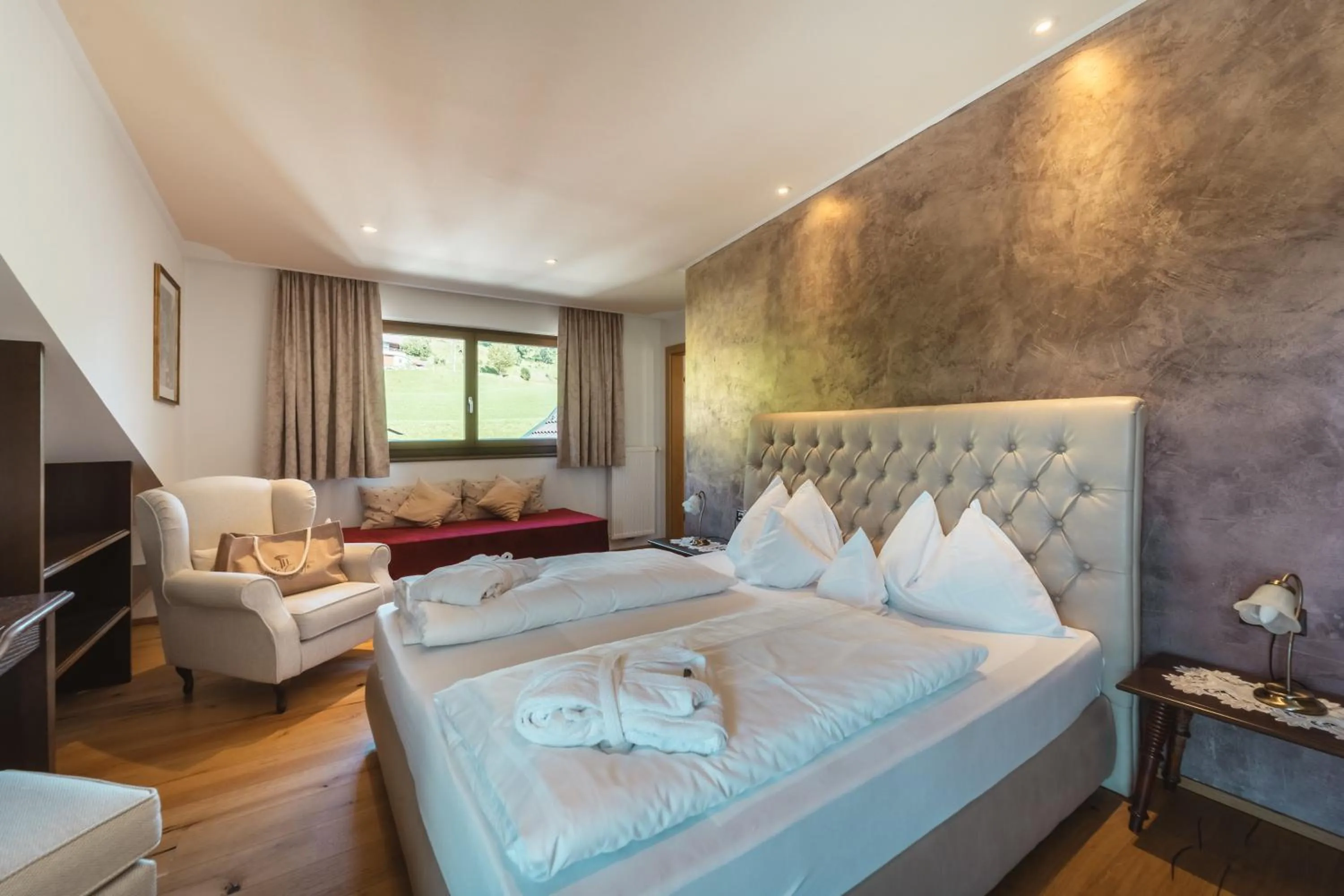 Photo of the whole room, Bed in Historic Hotel Alte Goste