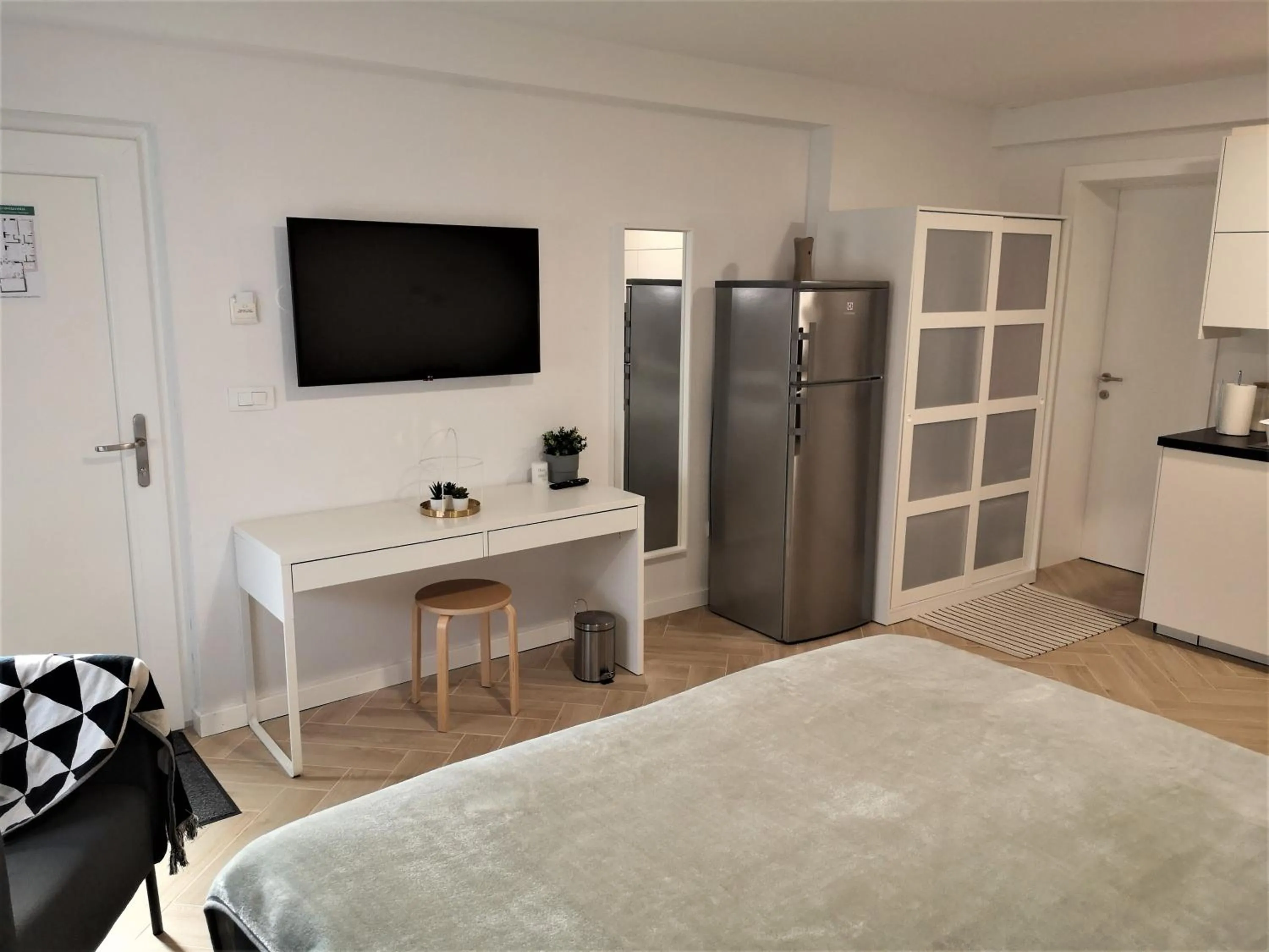 TV and multimedia in Rooms at Zajčeva 34