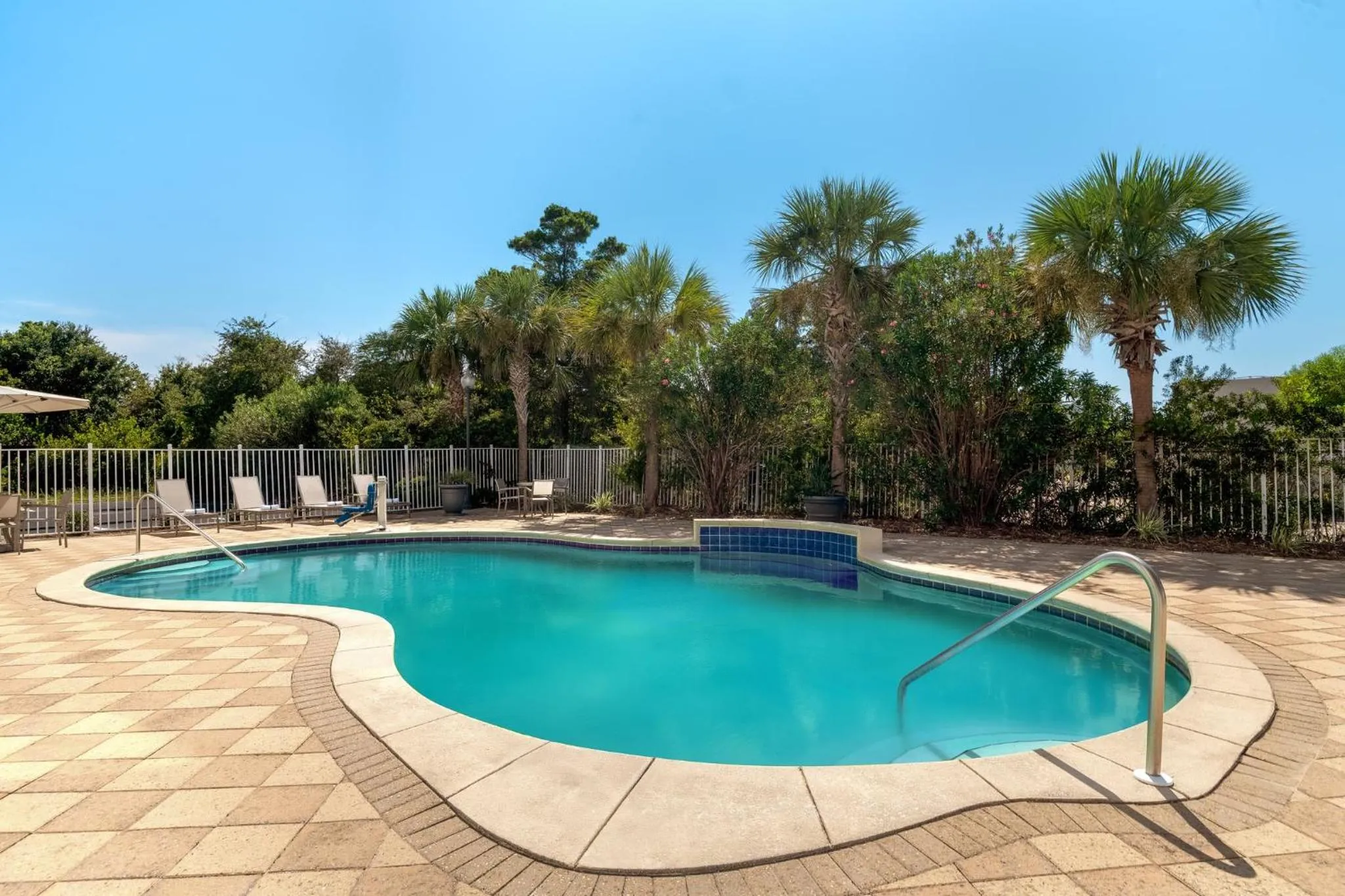 Swimming pool in Holiday Inn Express & Suites Destin - Miramar Beach by IHG
