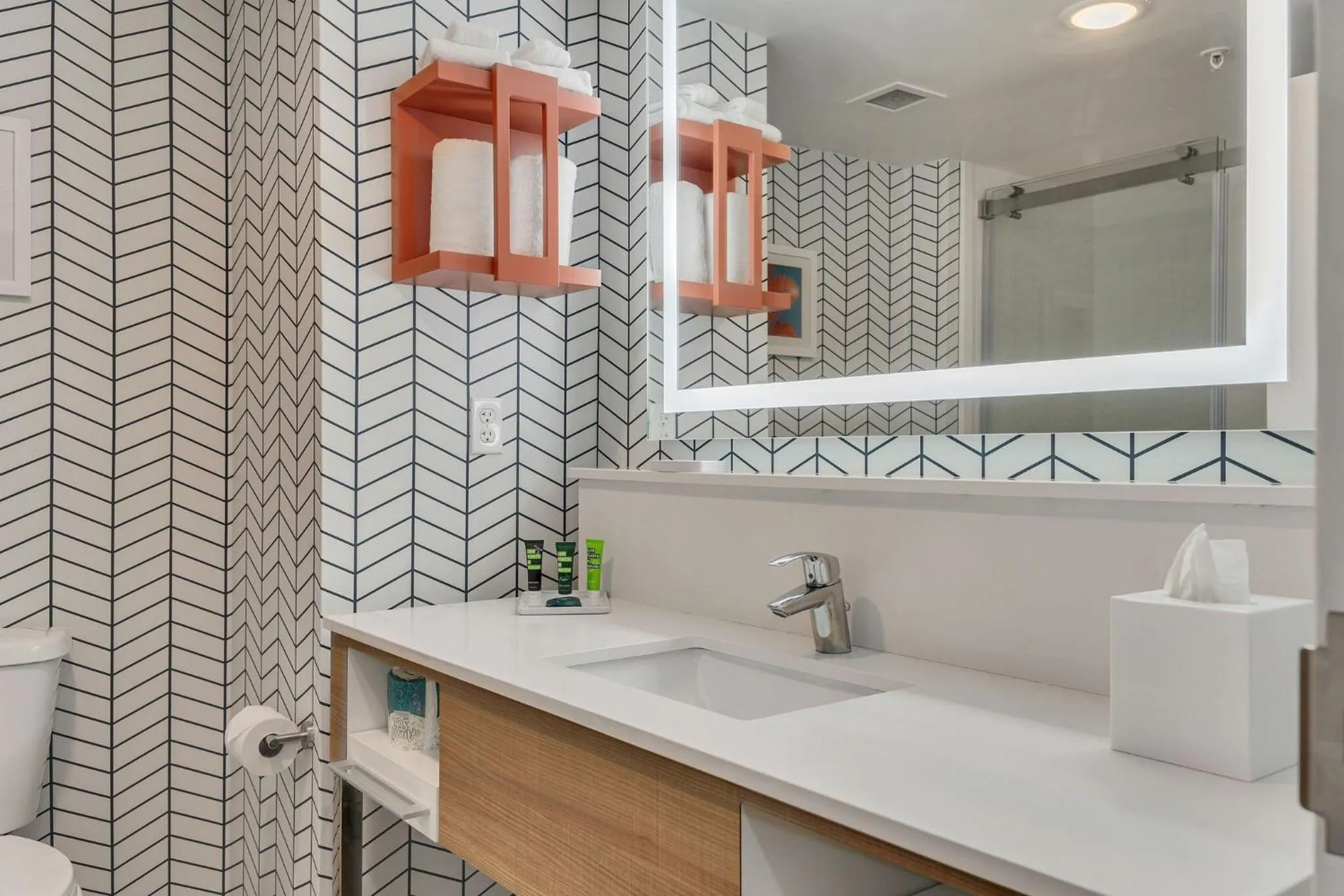 Bathroom in Hampton Inn & Suites Destin Sandestin Area