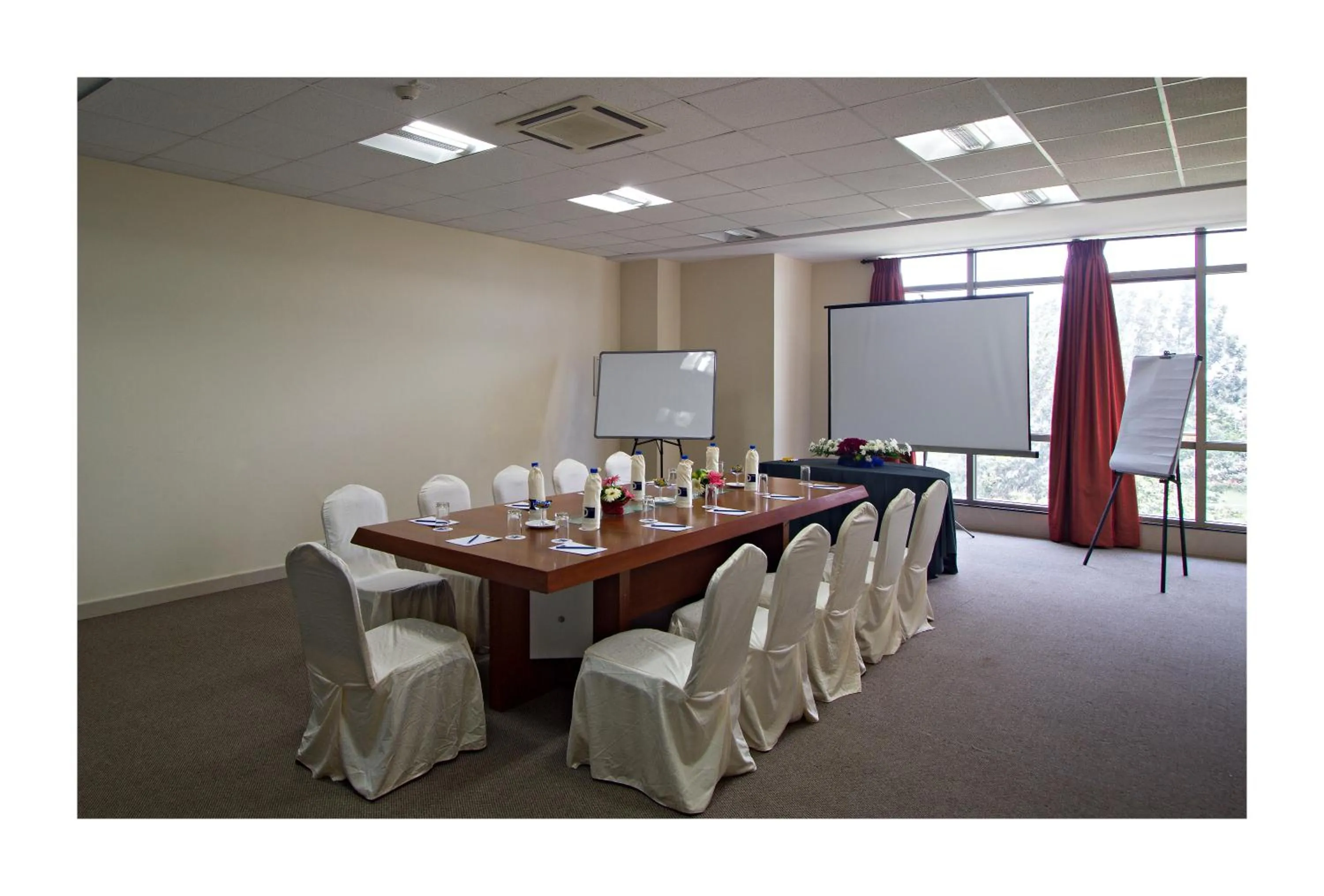 Area and facilities in Clarks Exotica Convention Resort & Spa