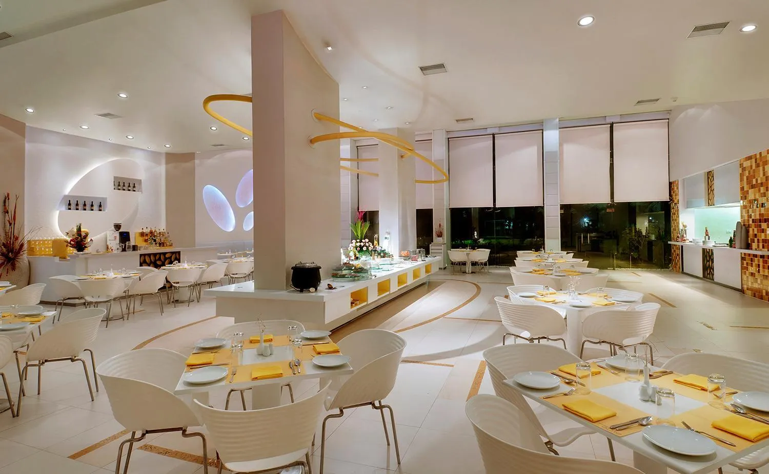 Food and drinks in Hotel Kohinoor Elite near BKC