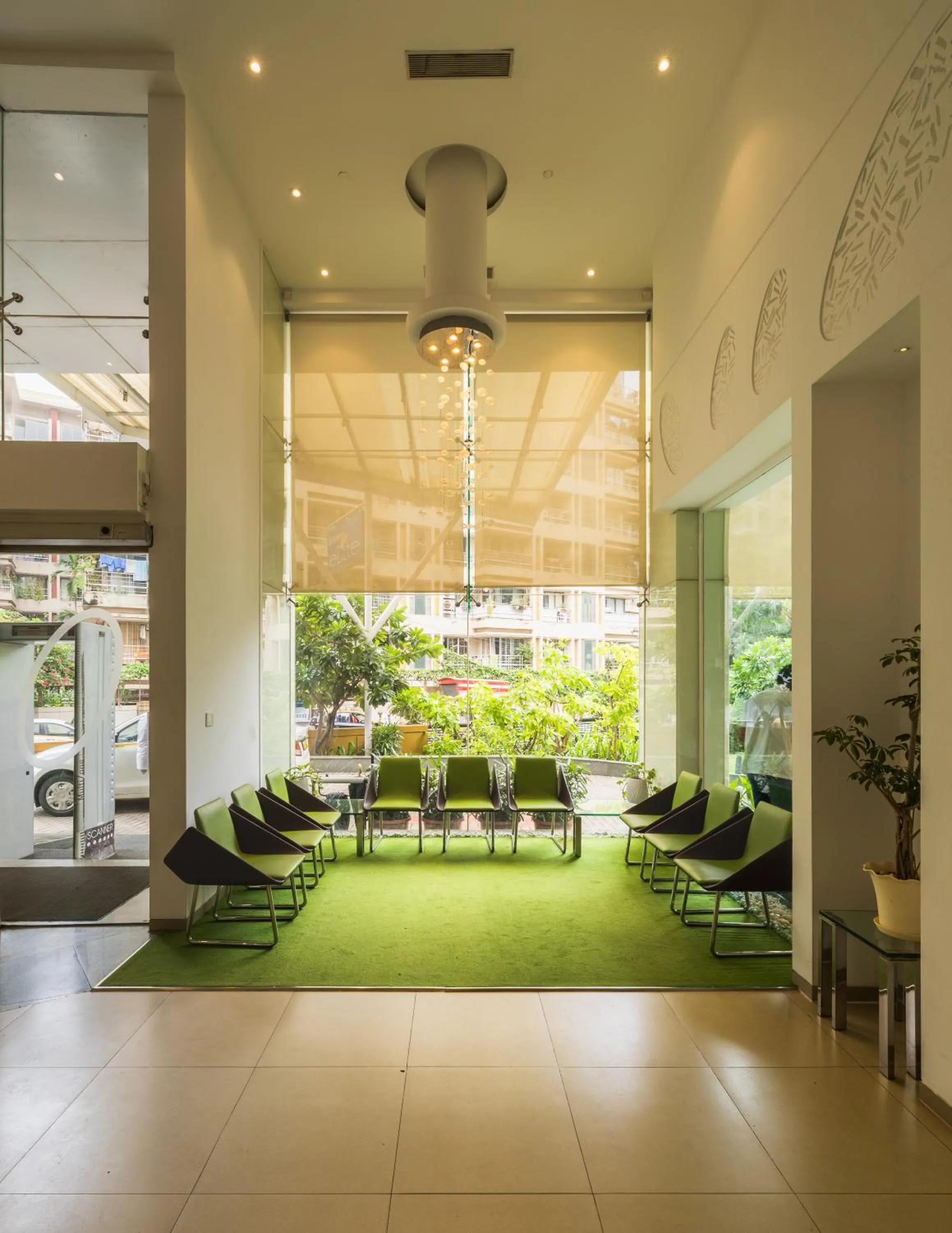 Lobby or reception in Hotel Kohinoor Elite near BKC