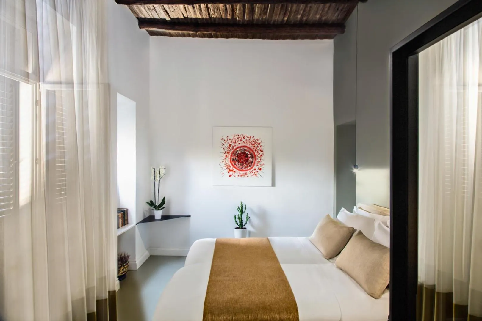 Photo of the whole room, Bed in Artemisia Domus - Centro Storico