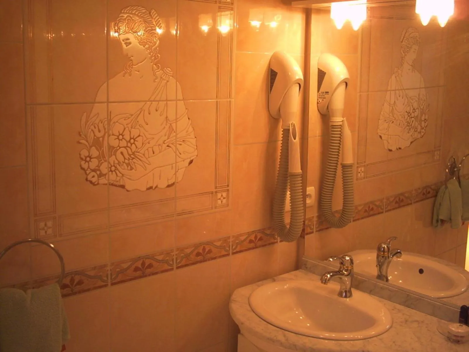 Bathroom in Chambres d'Hôtes La Balaguère