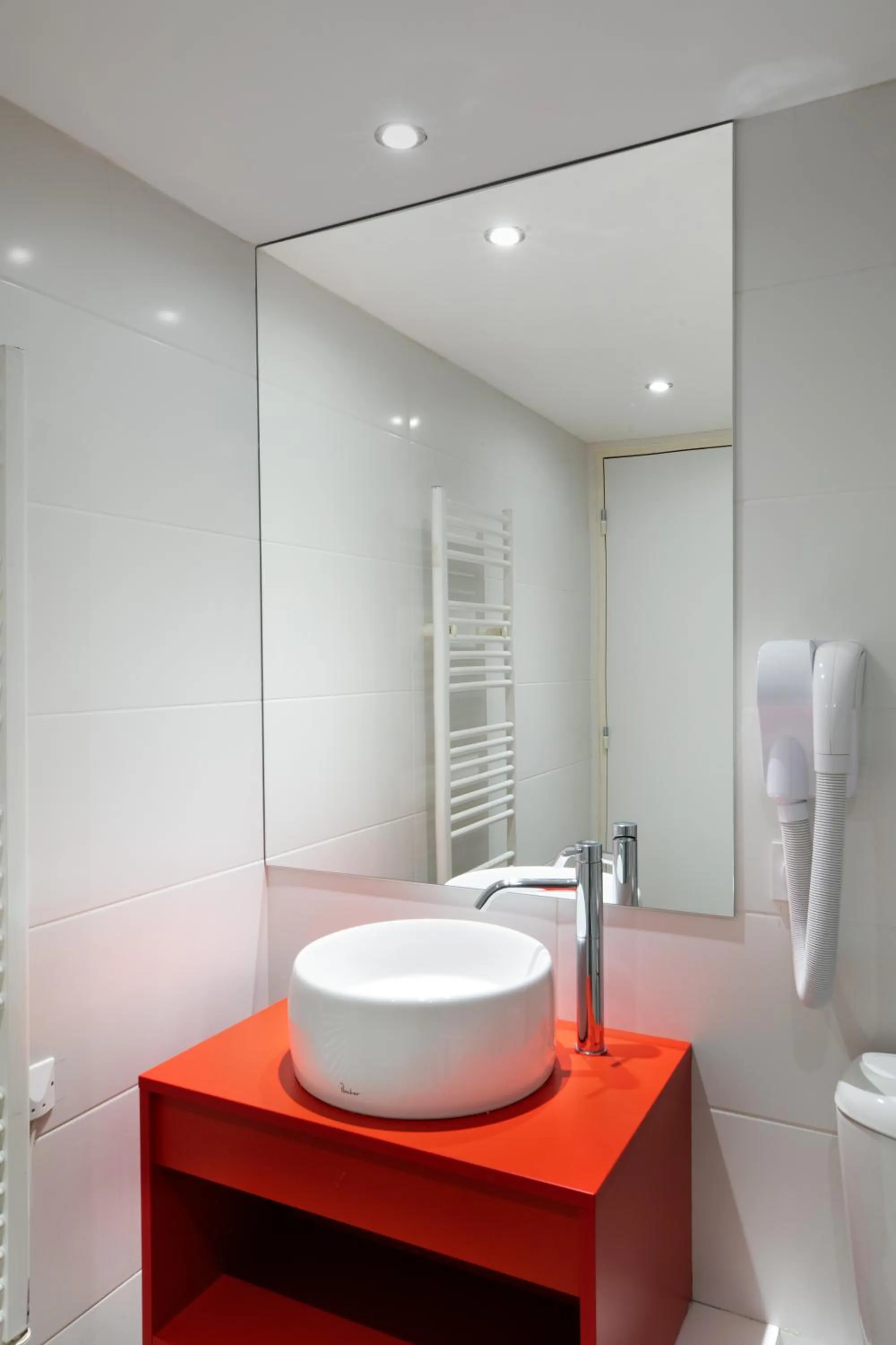 Bathroom in SOWELL RESIDENCES Pierre Blanche