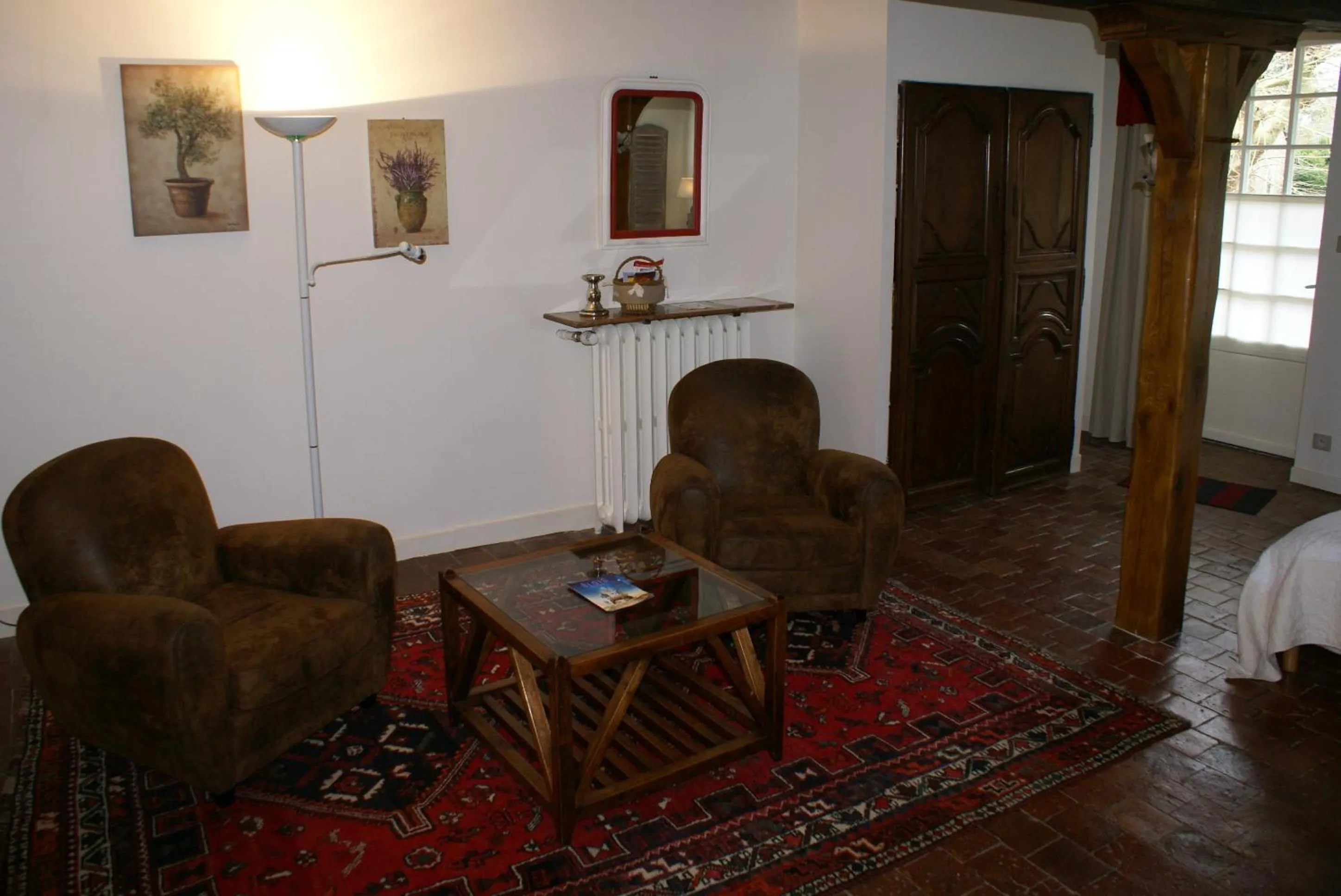 Photo of the whole room in Le Béguinage