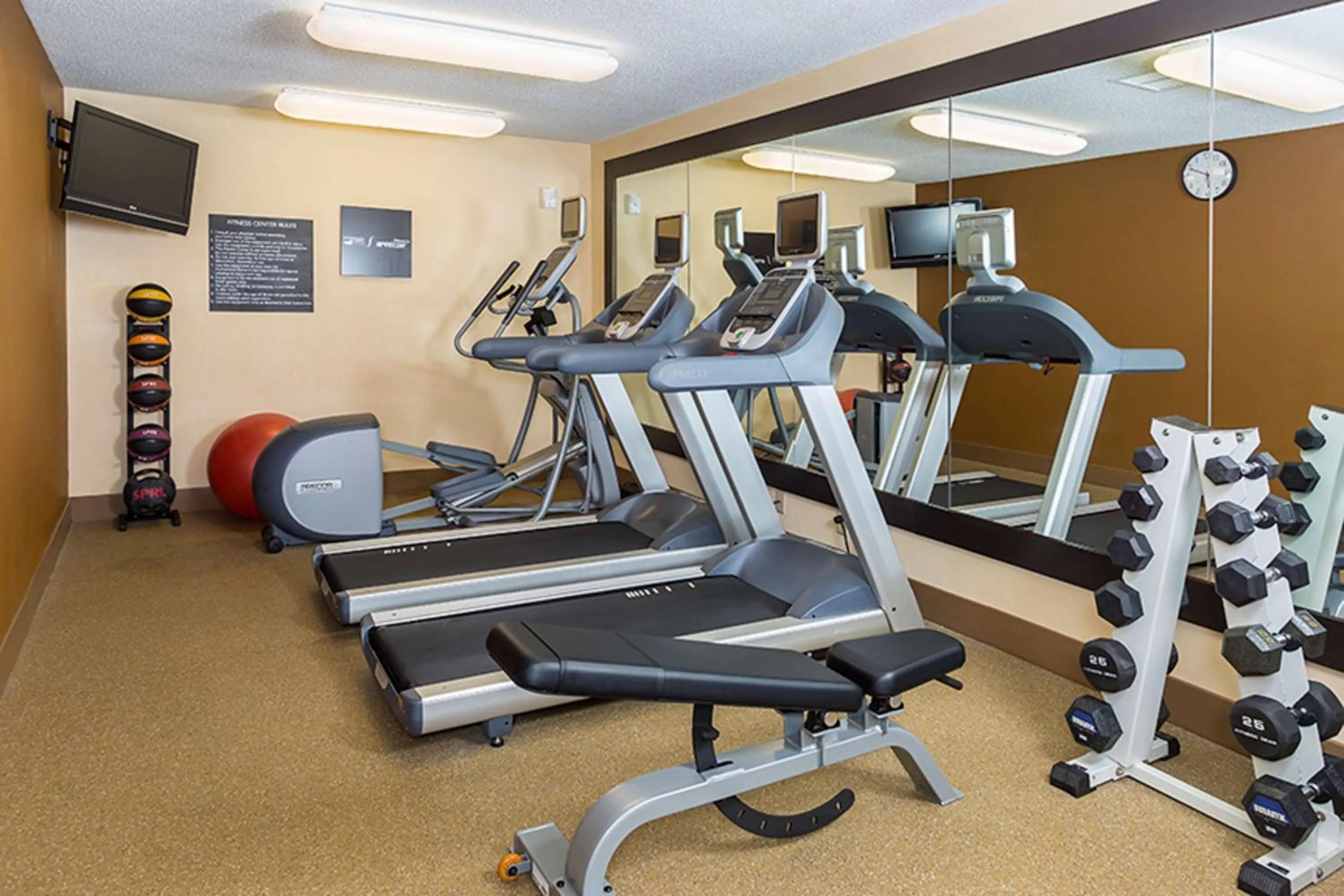 Fitness centre/facilities in Homewood Suites Grand Rapids