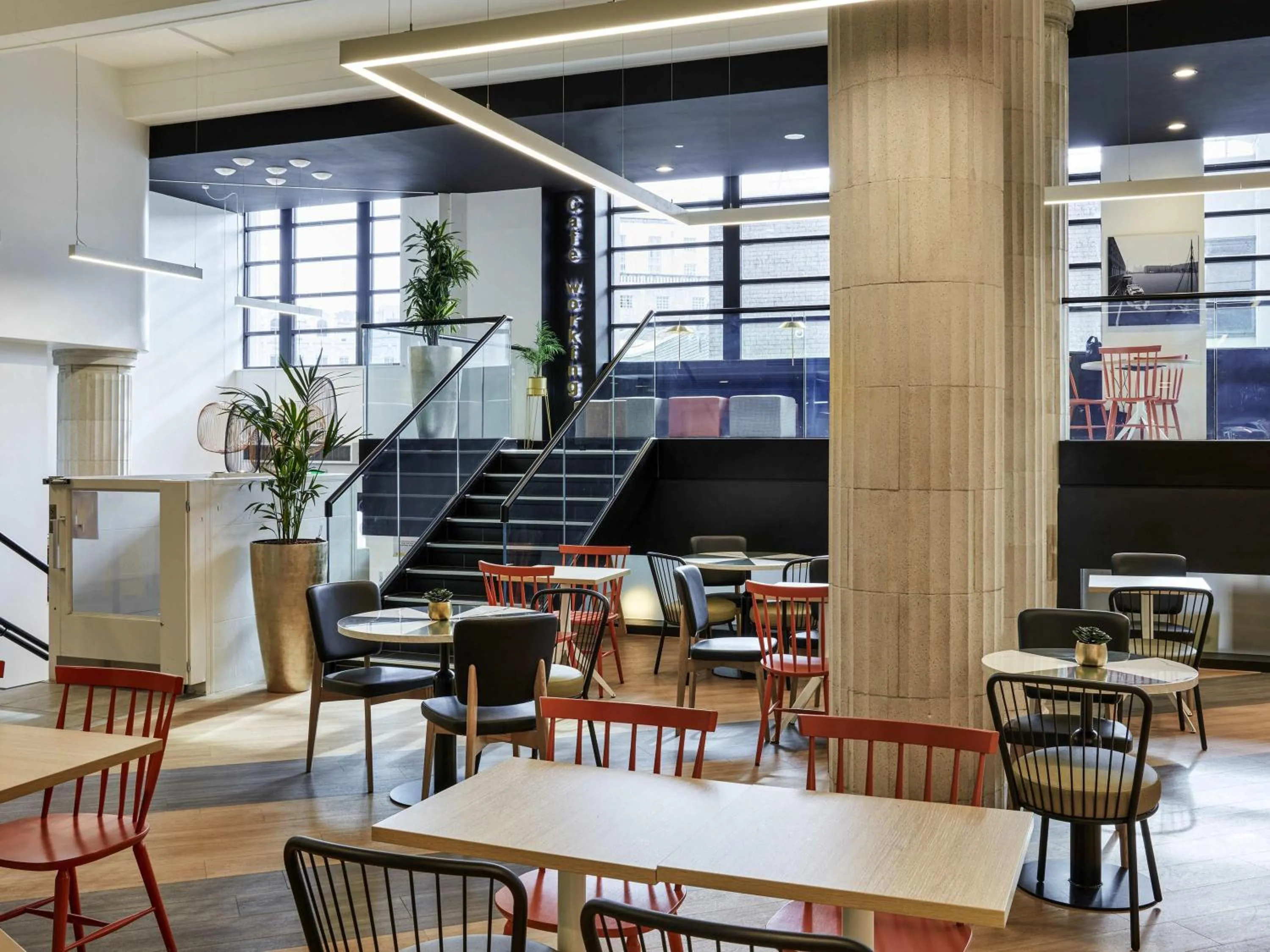 Breakfast in Aparthotel Adagio Liverpool City Centre