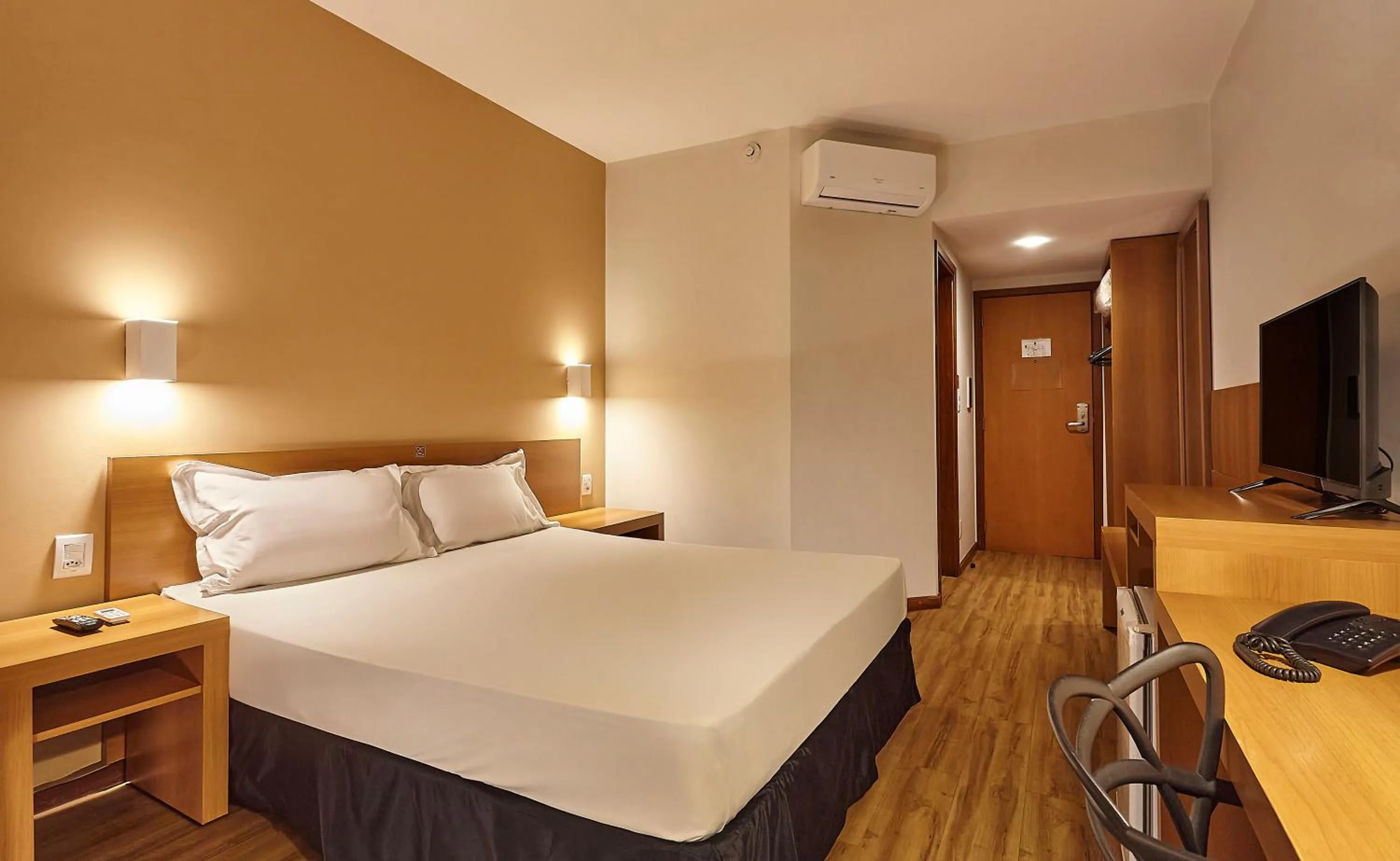 Bedroom, Bed in Hotel Nacional Inn Bauru