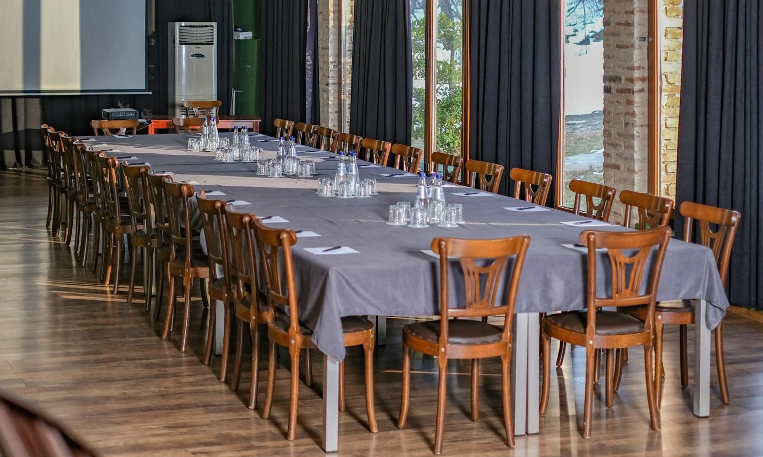 Meeting/conference room in Chateau Mere