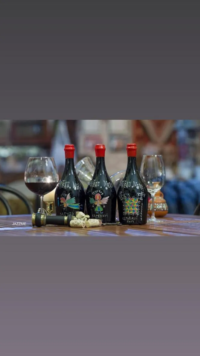 Alcoholic drinks in Chateau Mere