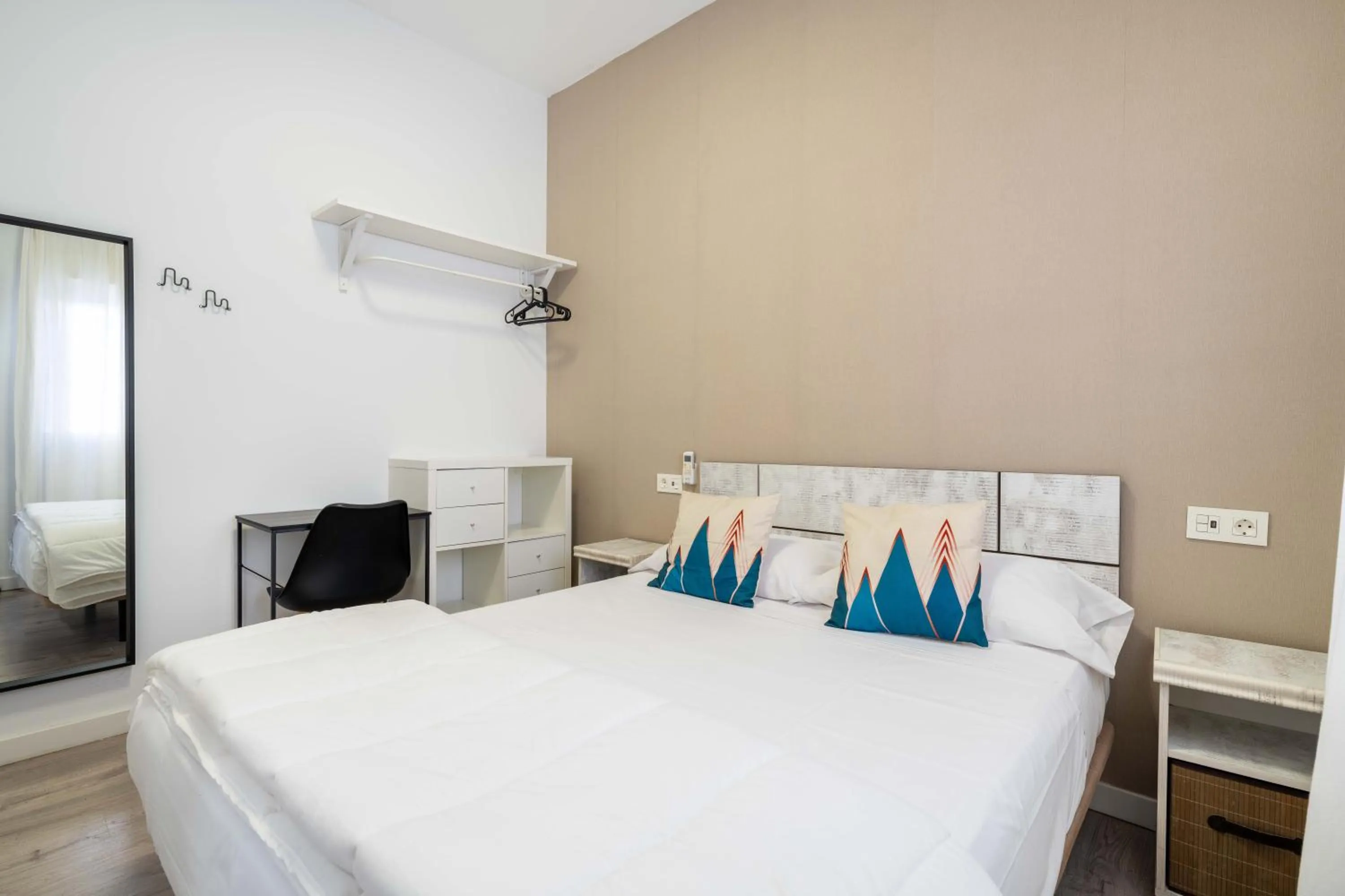 Bed in BF Rooms Almeria Centro