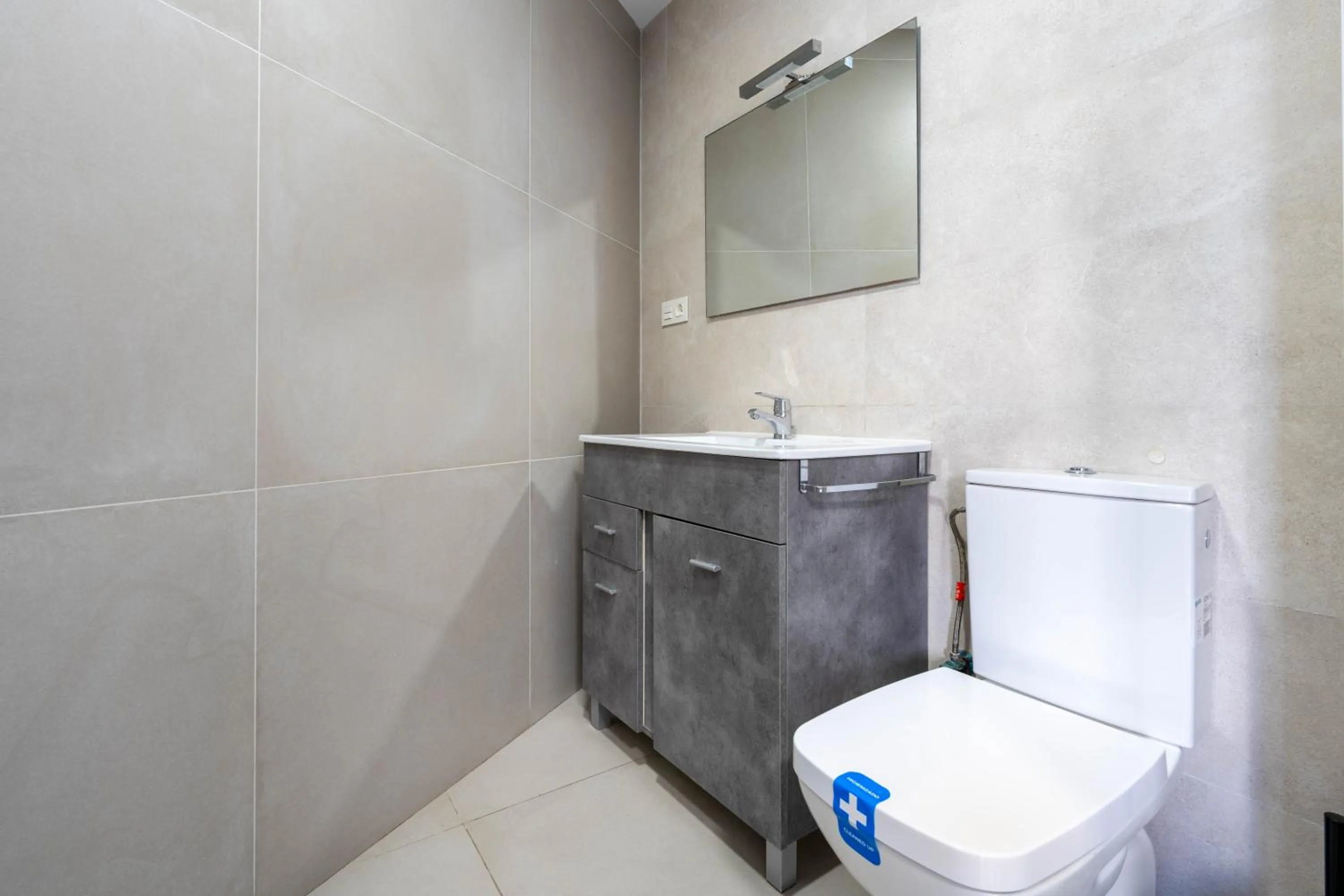 Toilet in BF Rooms Almeria Centro