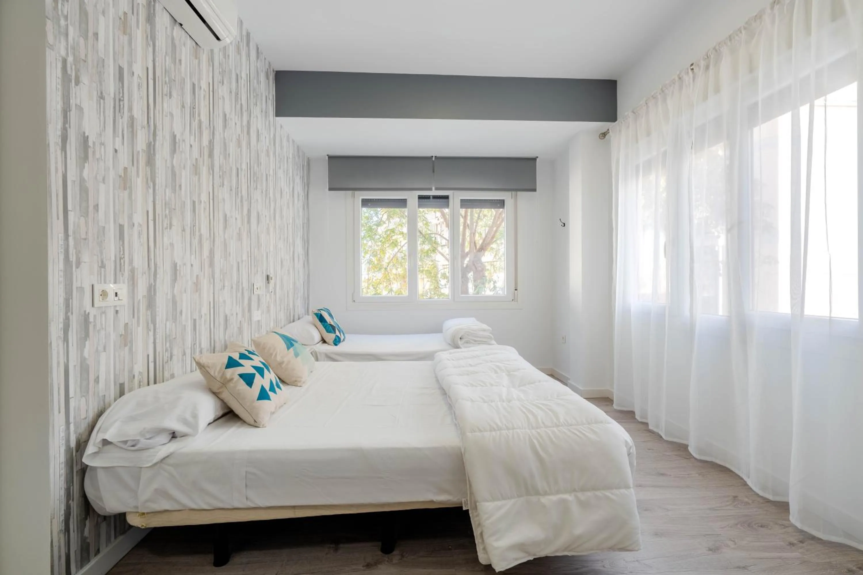 Bed in BF Rooms Almeria Centro