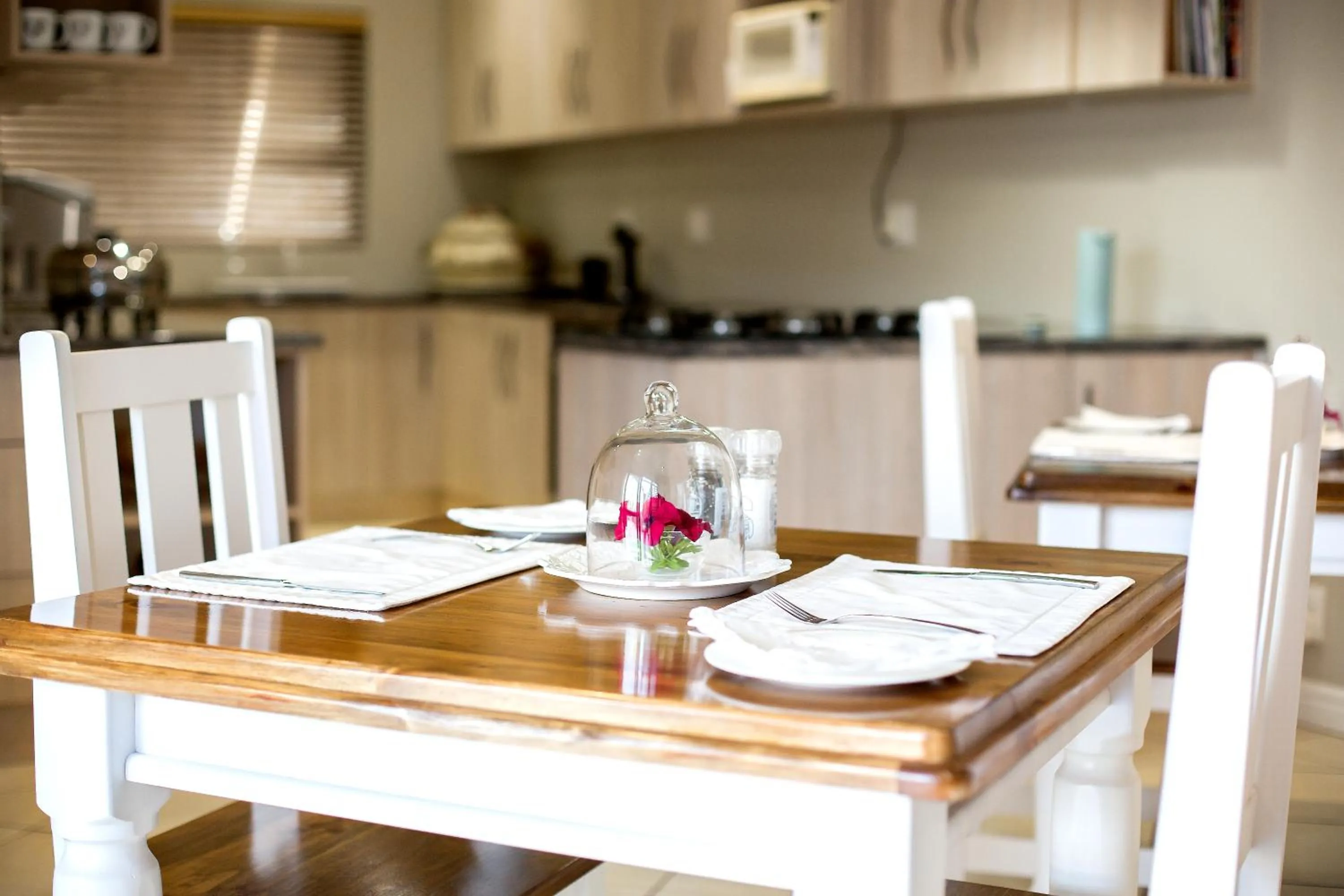 Dining area in Wagtails Guest House