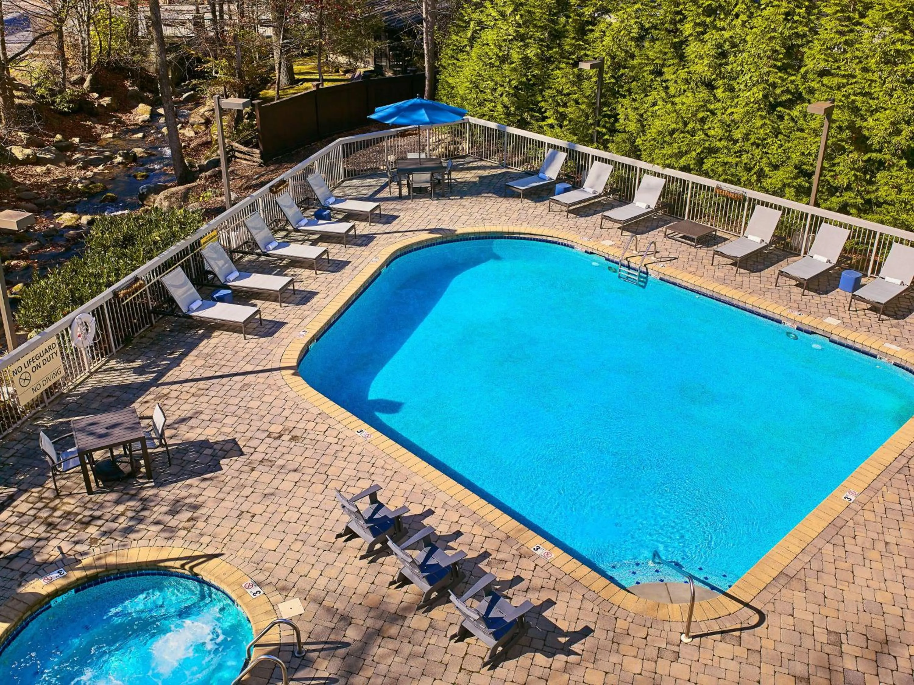 Pool view in Hampton Inn Gatlinburg