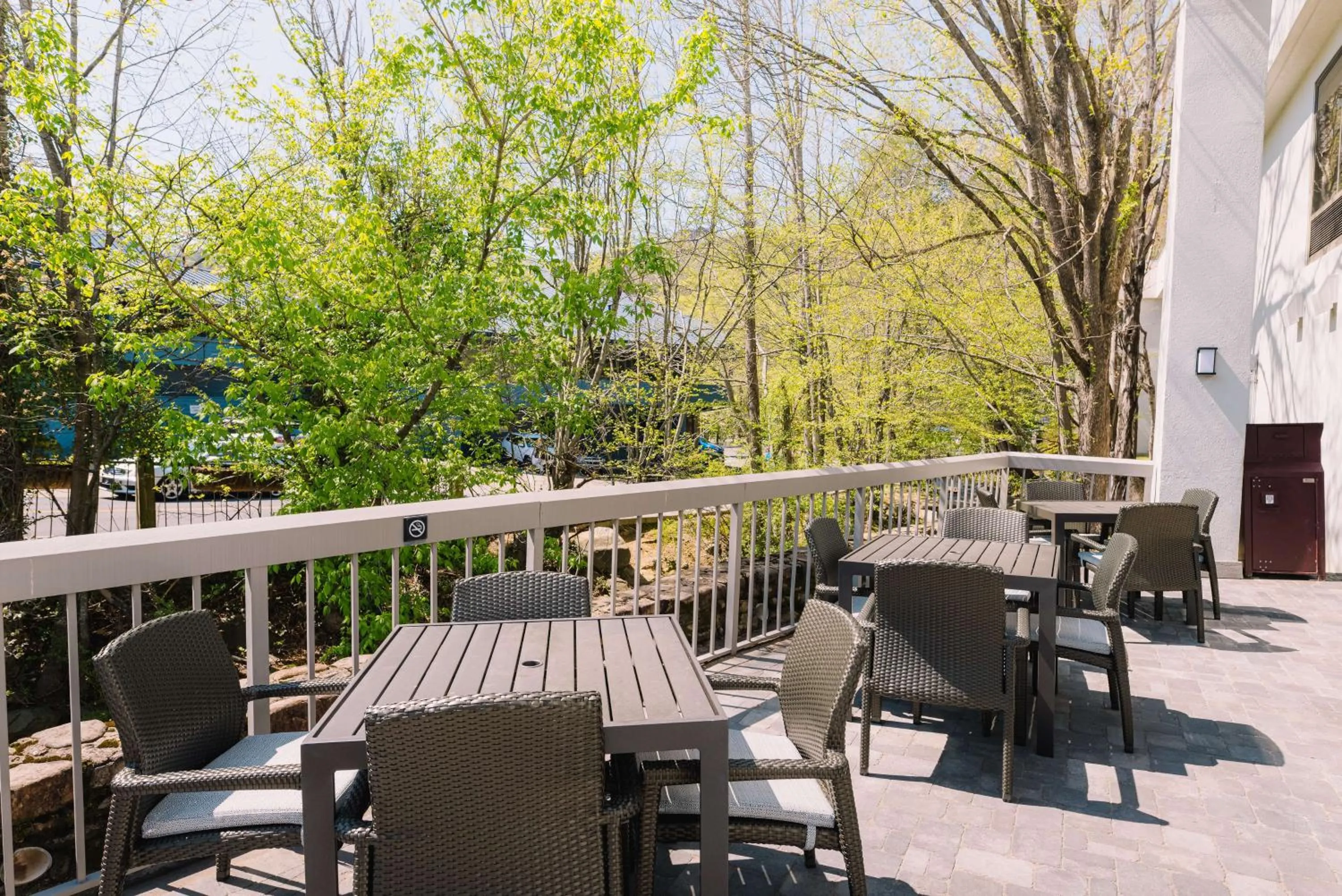 Patio in Hampton Inn Gatlinburg