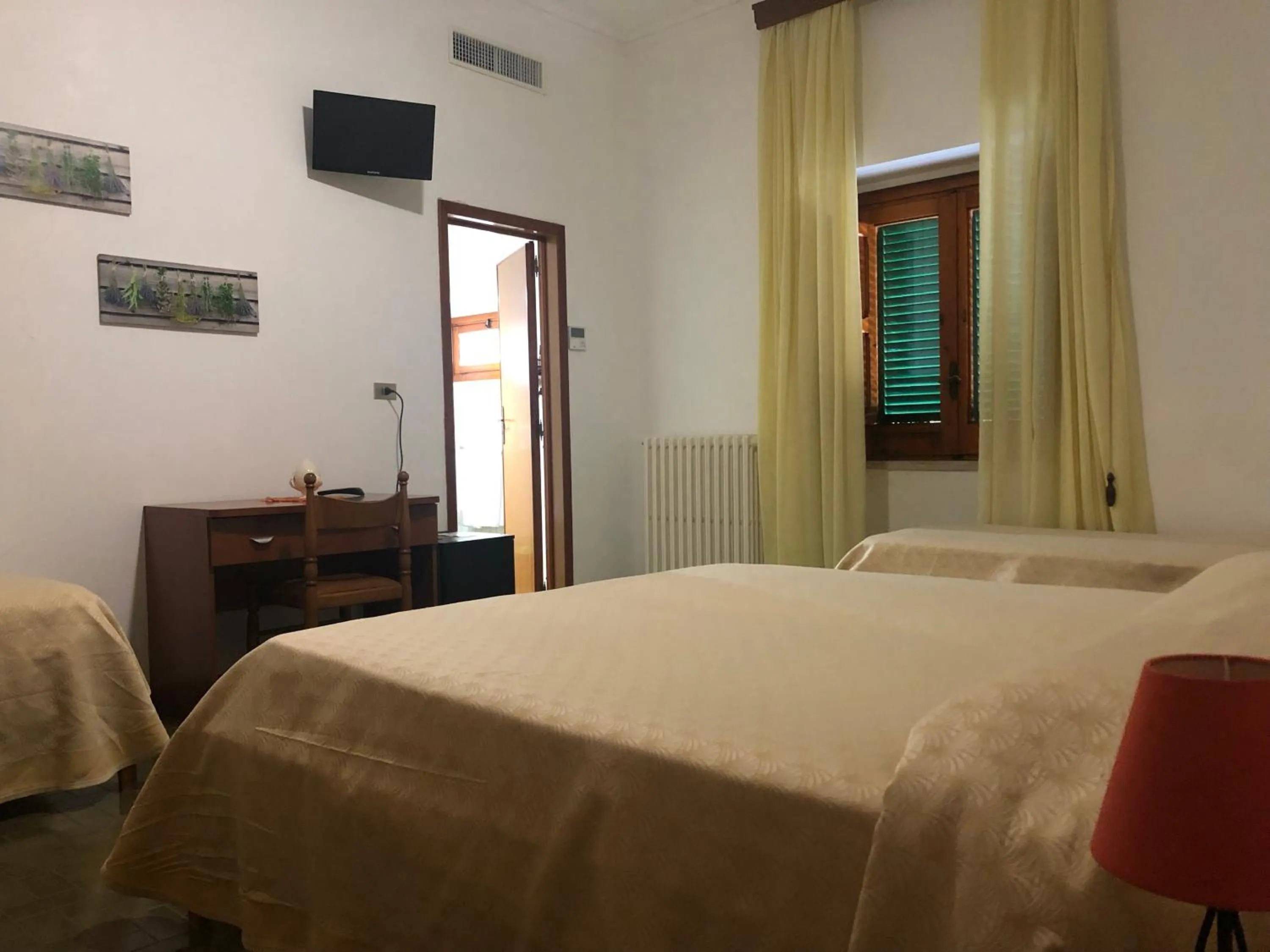 Bed in Hotel La Silvana